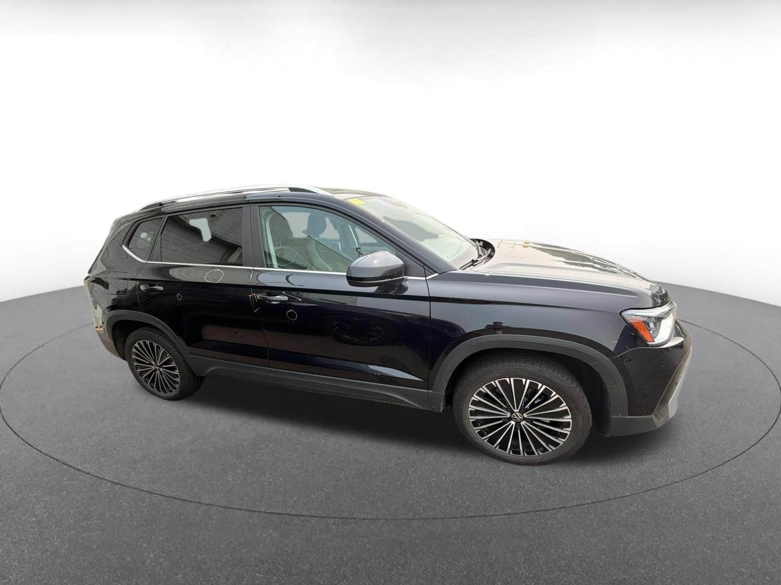 Thumbnail: 2026 Volkswagen Taos - 3