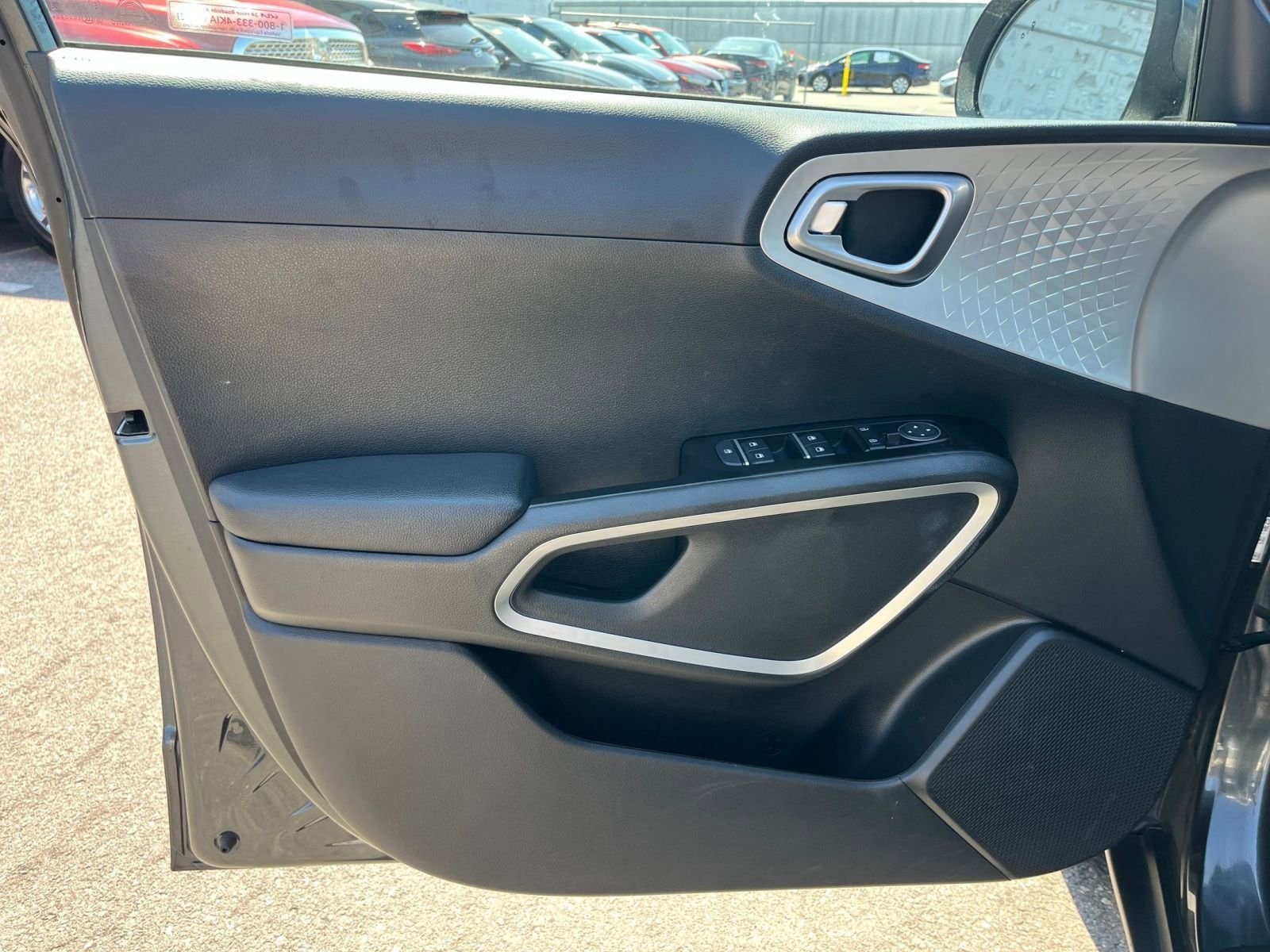 Thumbnail: 2025 Kia Soul - 18