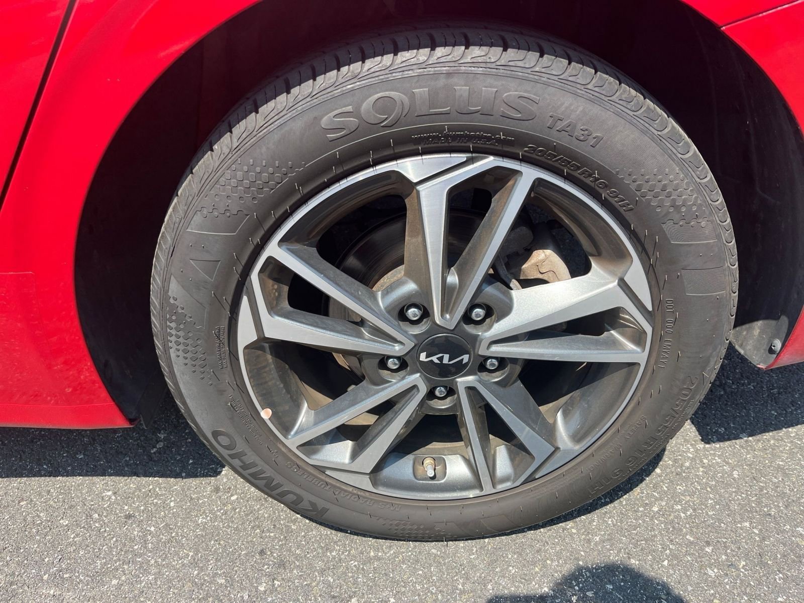 Thumbnail: 2024 Kia Forte - 29