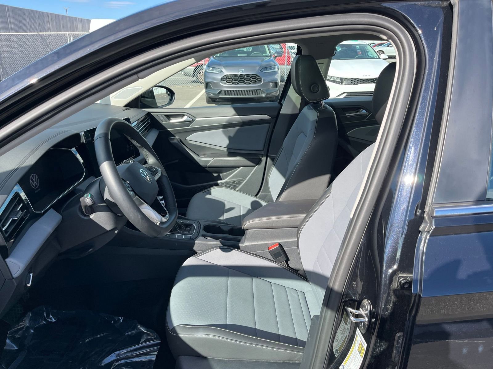 Thumbnail: 2025 Volkswagen Jetta - 26