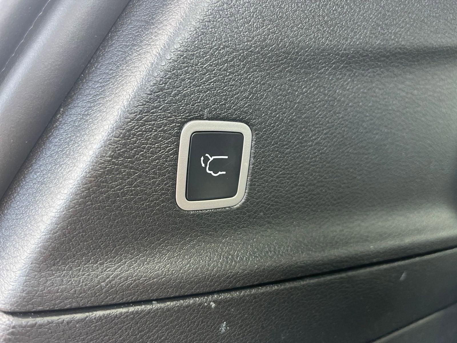 Thumbnail: 2025 Chrysler Pacifica - 23