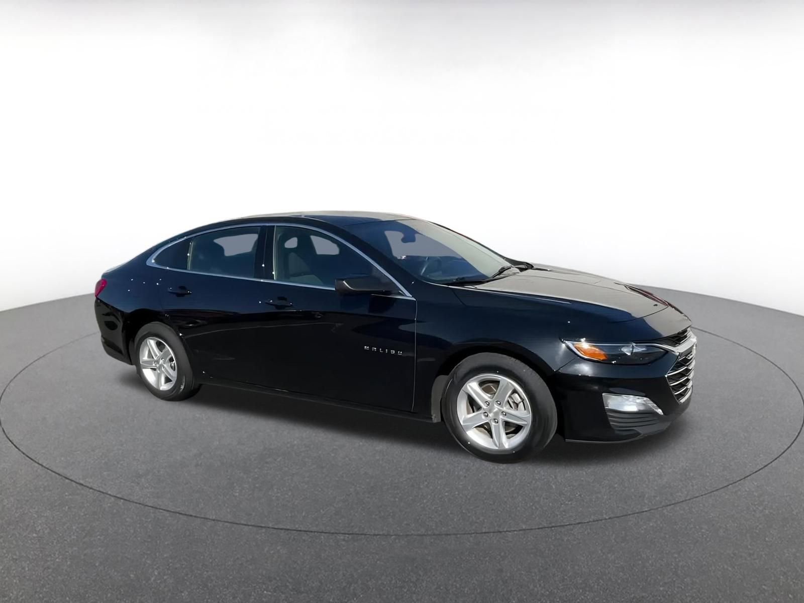 2023 Chevrolet Malibu LT 2