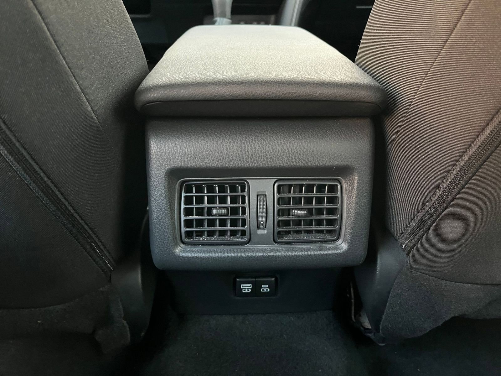 Thumbnail: 2025 Toyota Camry - 23