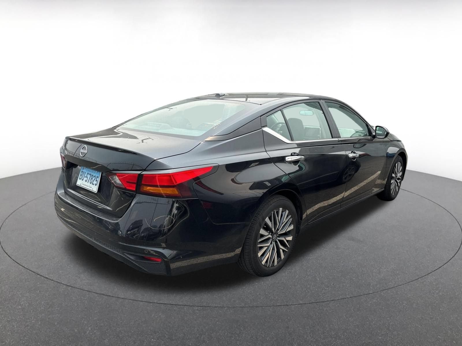 Thumbnail: 2025 Nissan Altima - 27