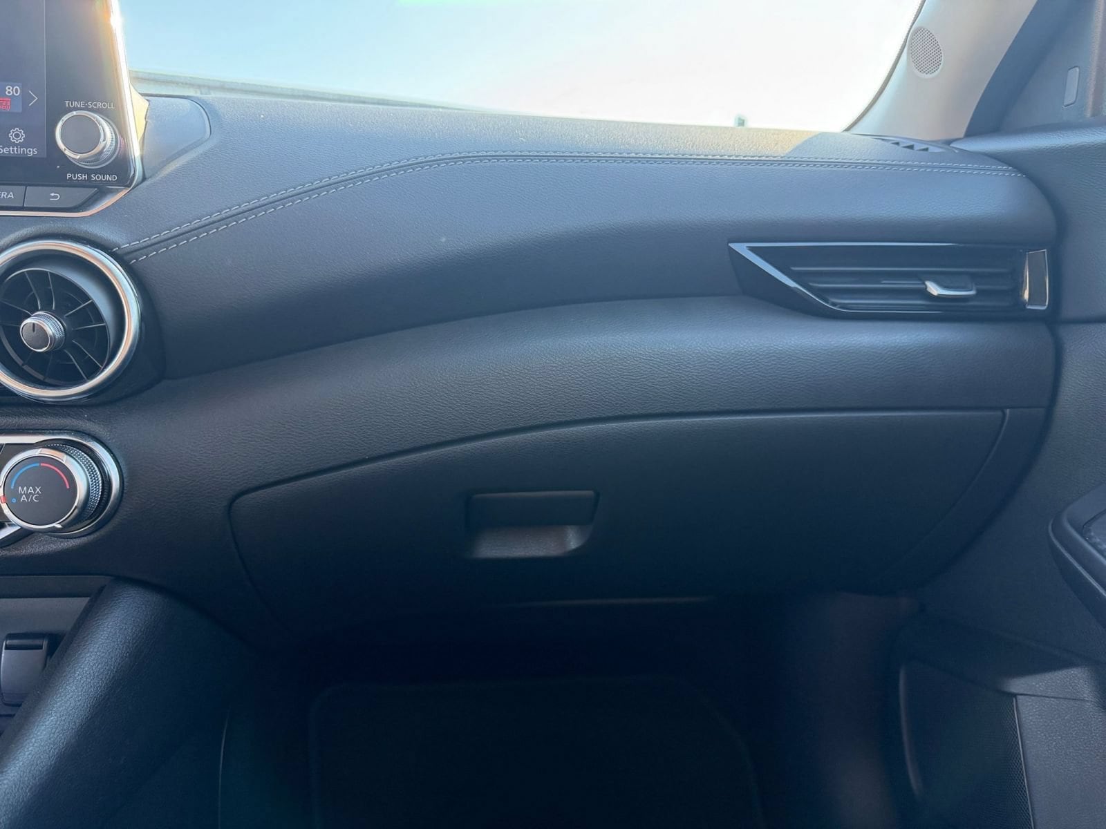 Thumbnail: 2025 Nissan Sentra - 32