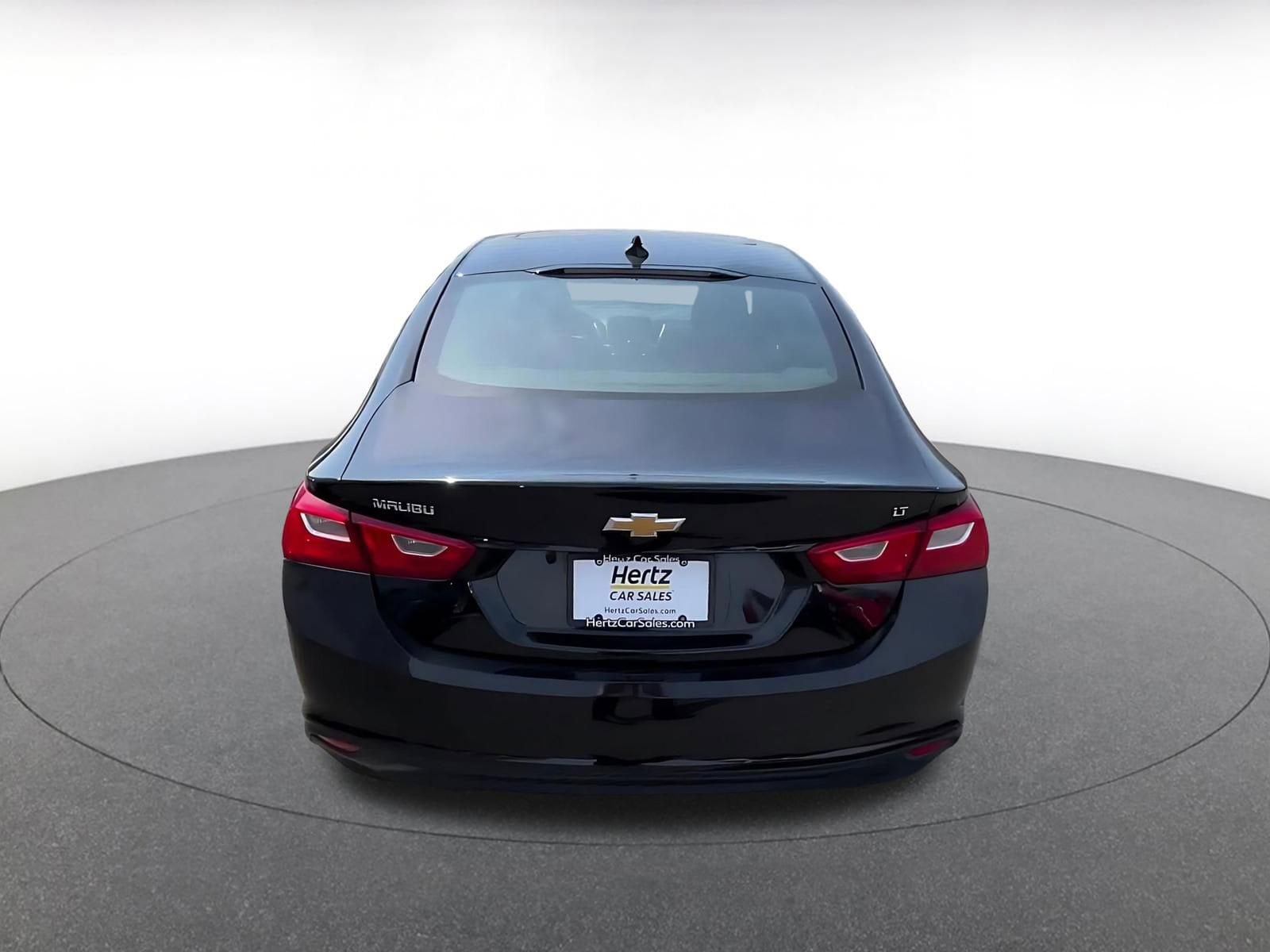 Thumbnail: 2024 Chevrolet Malibu - 12