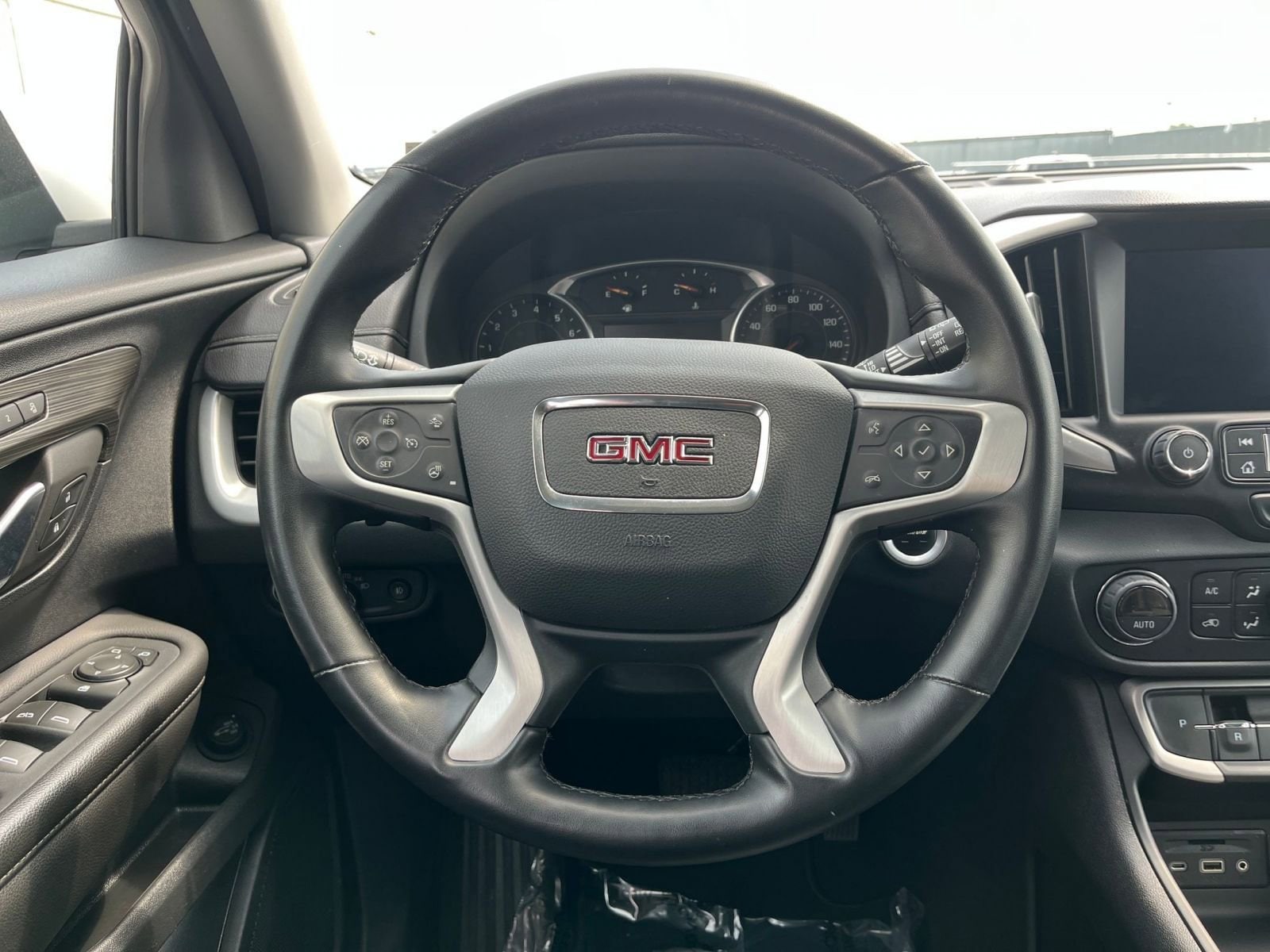 Thumbnail: 2023 GMC Terrain - 28