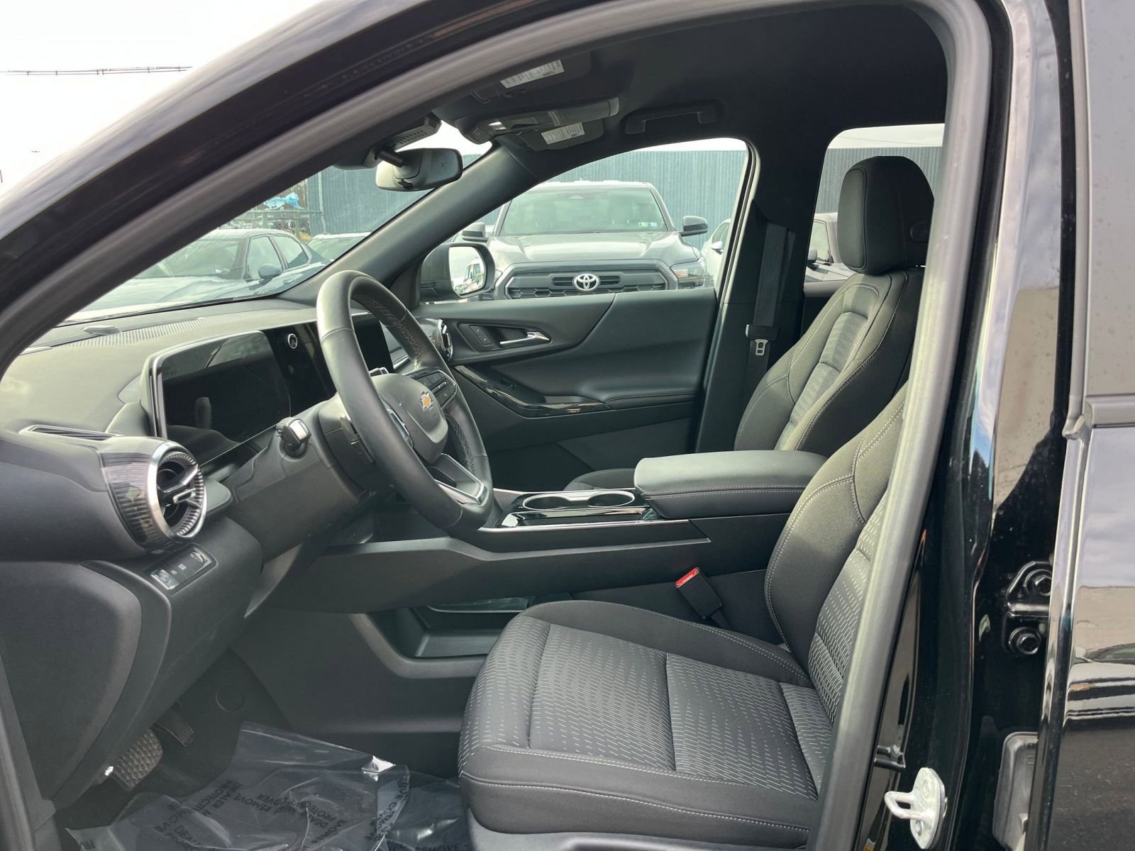 Thumbnail: 2025 Chevrolet Equinox - 26