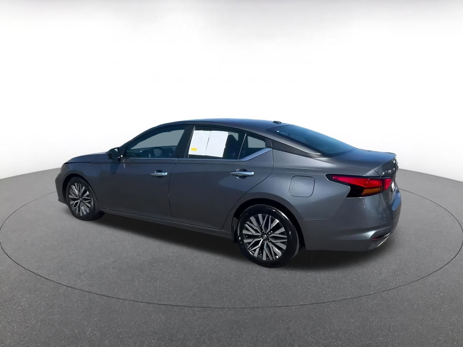 Thumbnail: 2024 Nissan Altima - 10