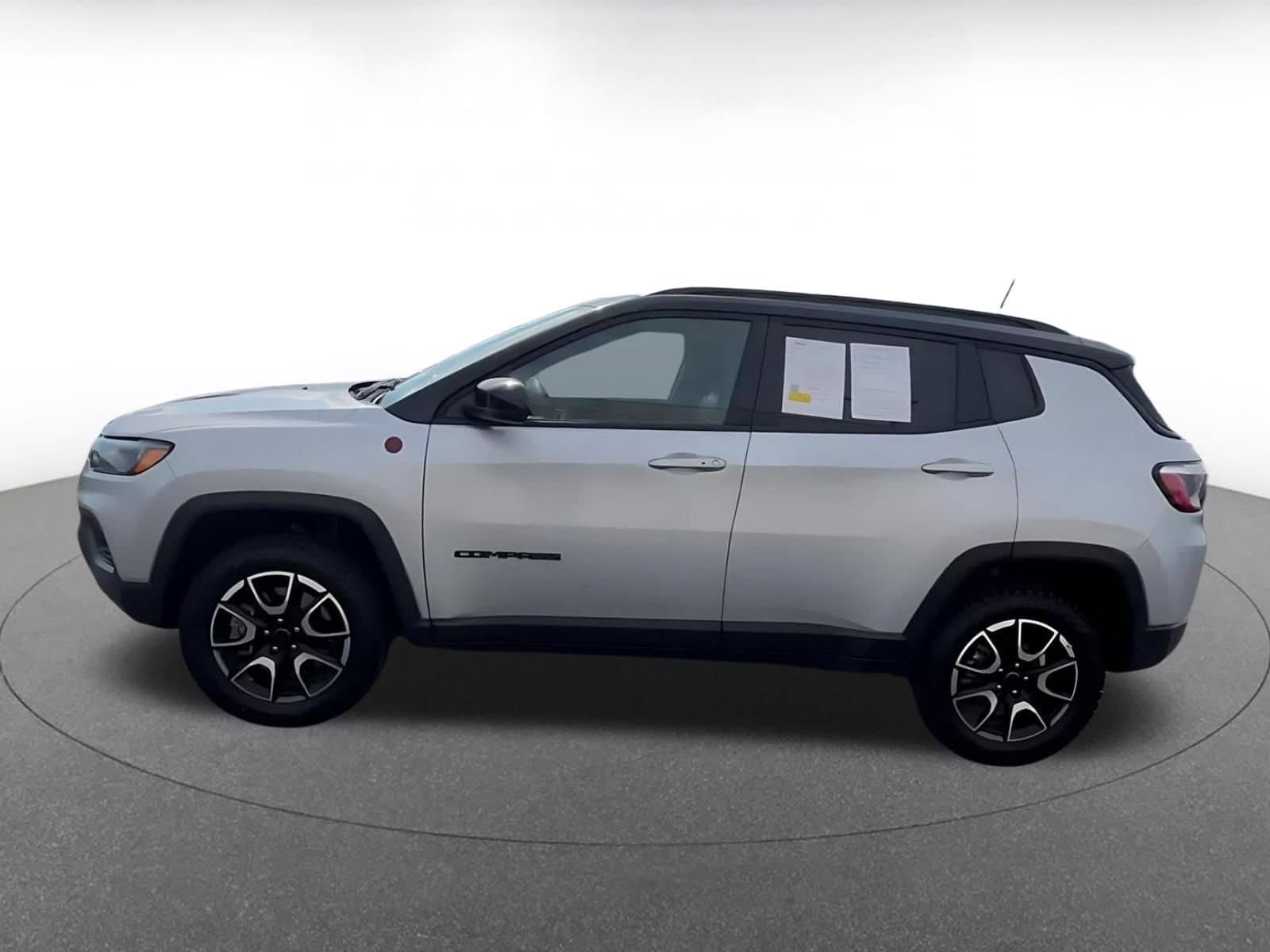 Thumbnail: 2025 Jeep Compass - 8