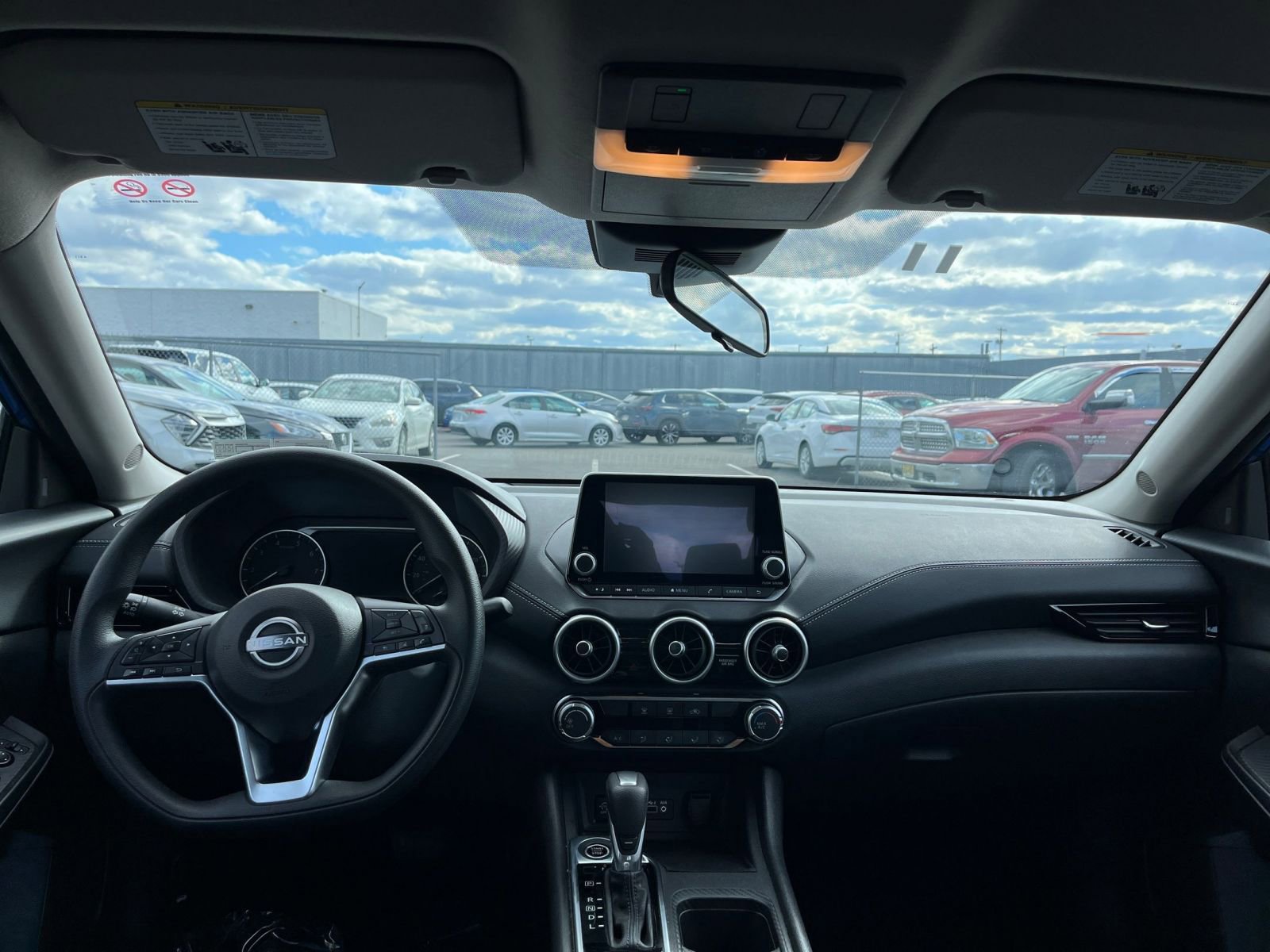 Thumbnail: 2025 Nissan Sentra - 32