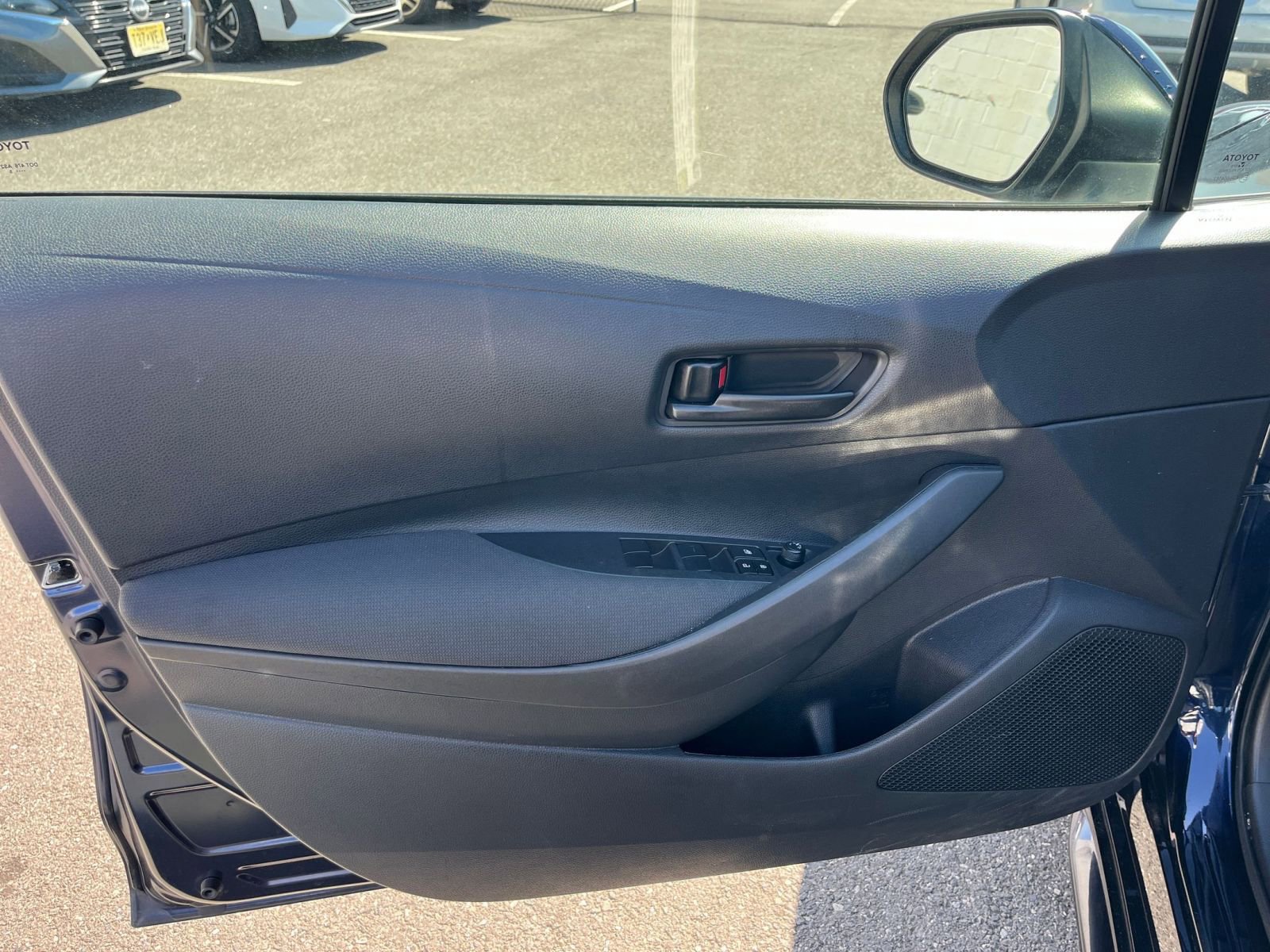 Thumbnail: 2025 Toyota Corolla - 18