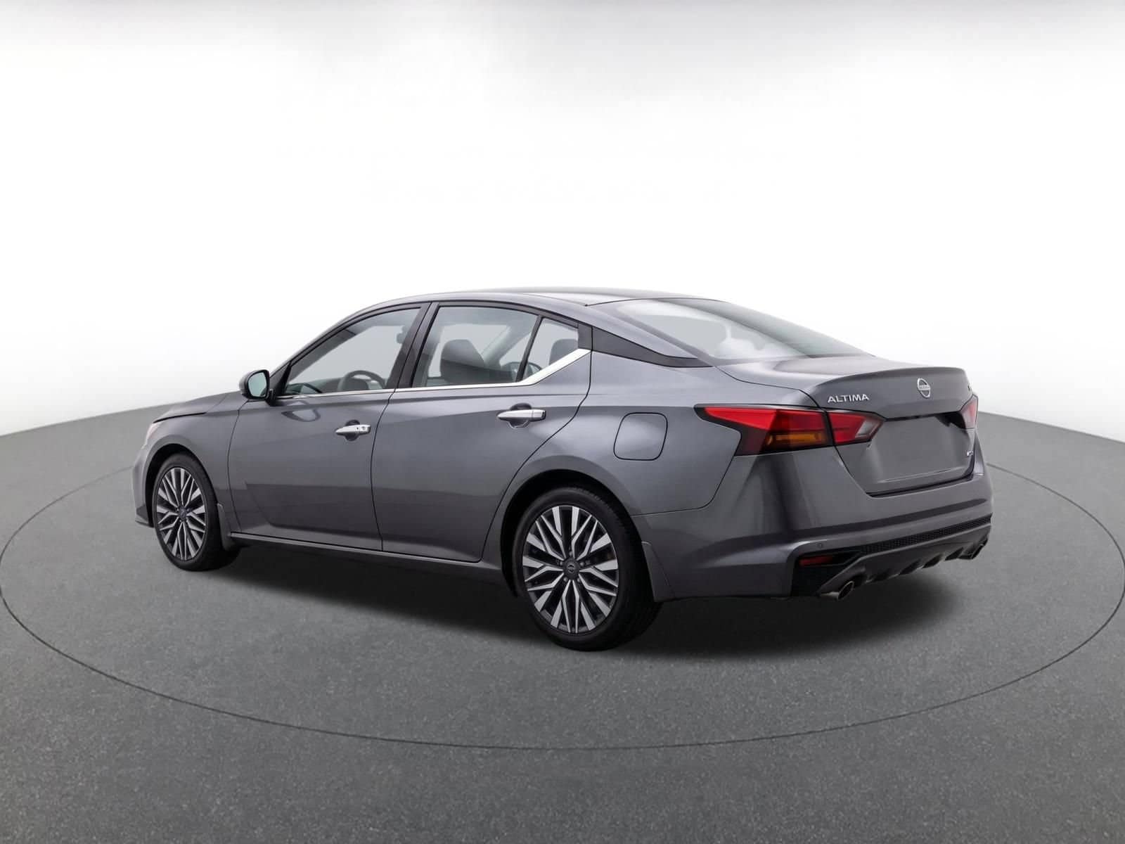 Thumbnail: 2025 Nissan Altima - 7