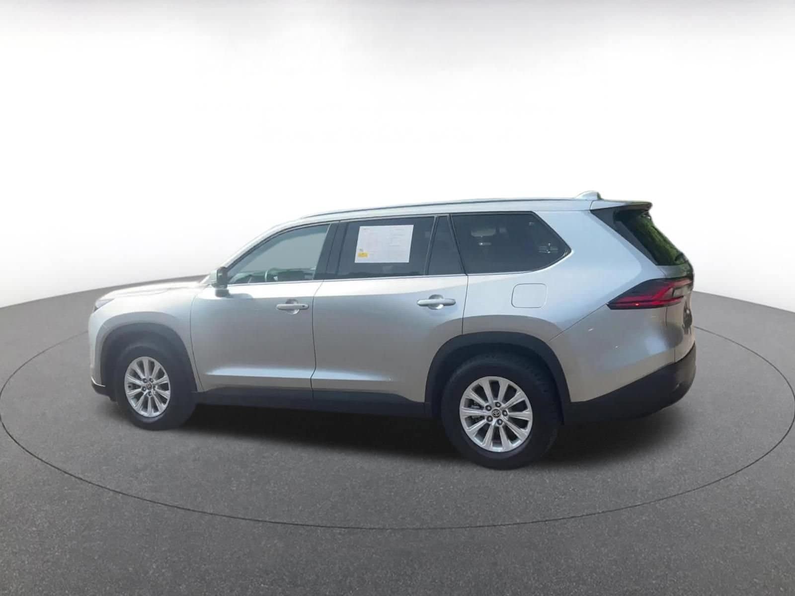 Thumbnail: 2025 Toyota Grand Highlander - 9