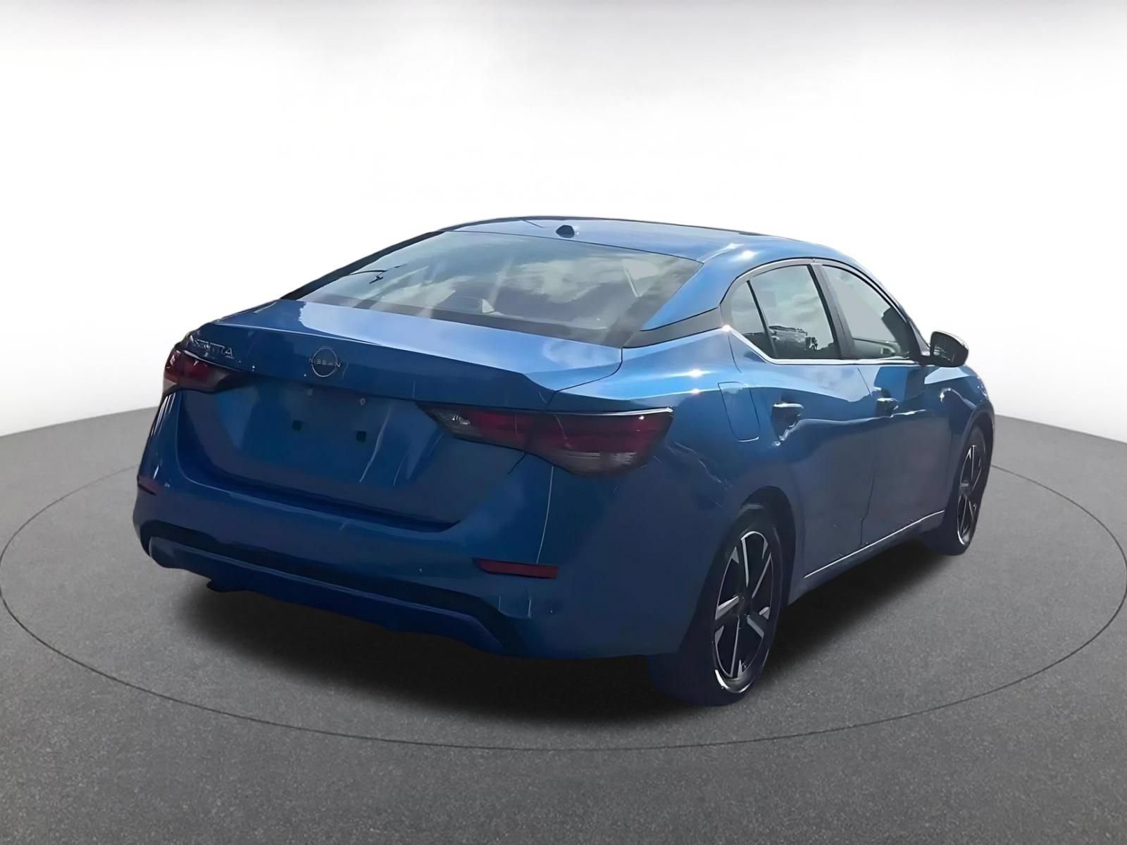 Thumbnail: 2025 Nissan Sentra - 15