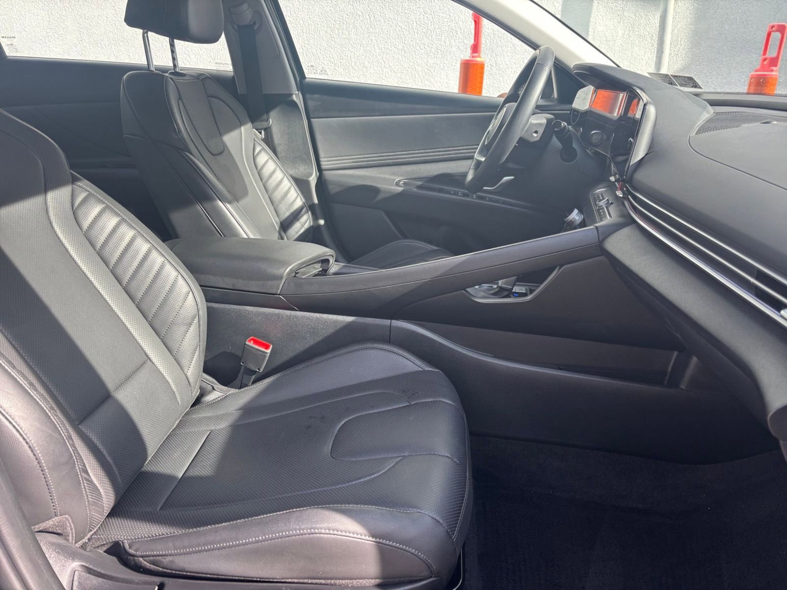 Thumbnail: 2025 Hyundai Elantra - 28