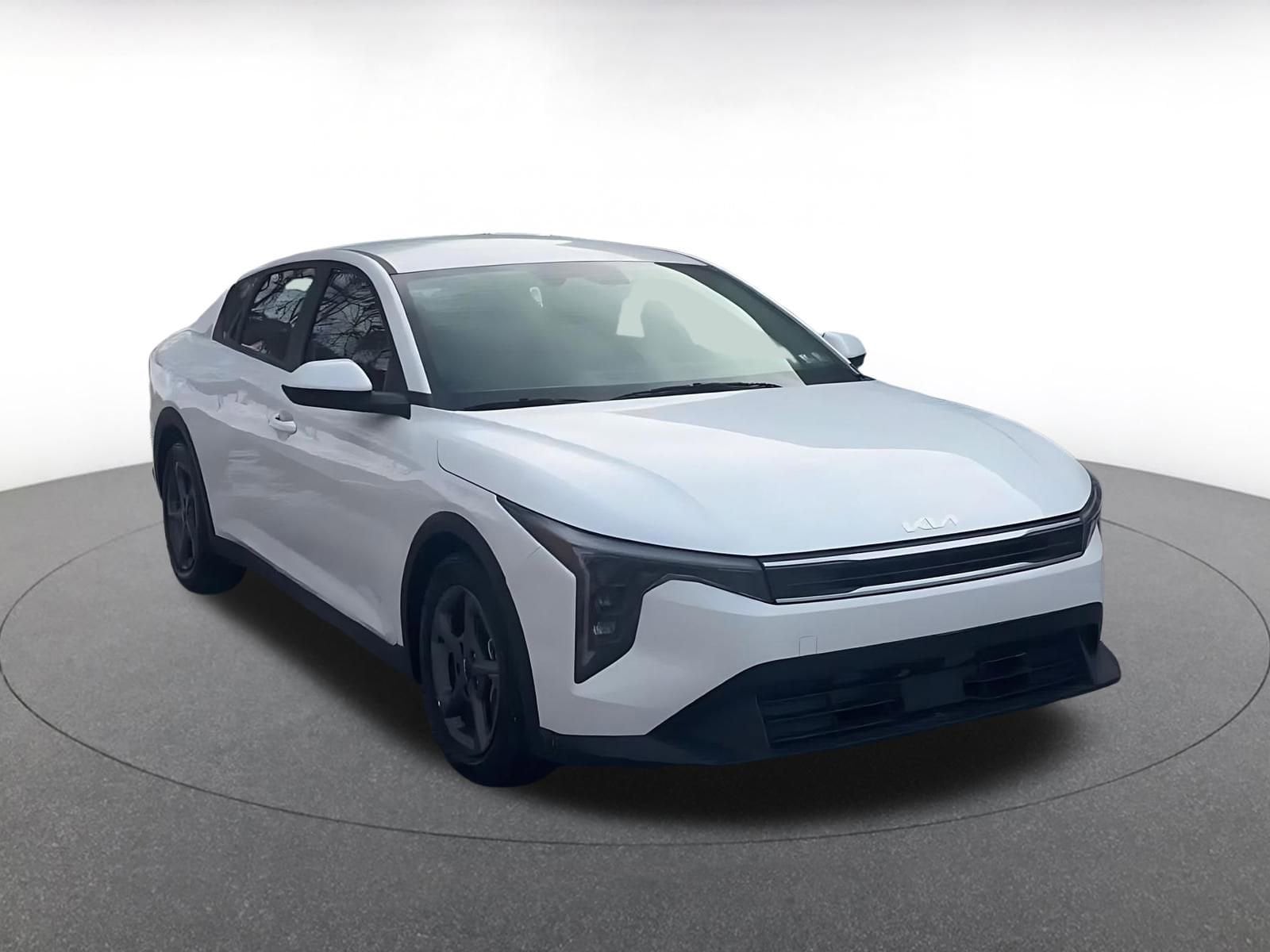 Thumbnail: 2025 Kia K4 - 3