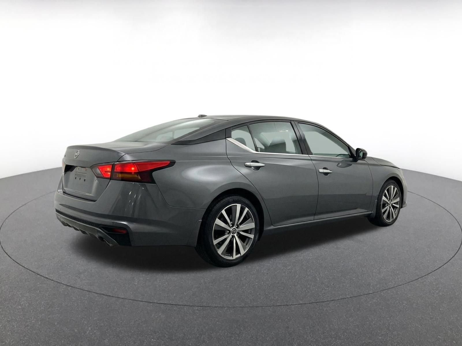 Thumbnail: 2025 Nissan Altima - 9