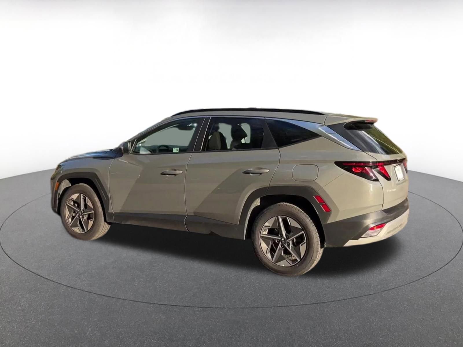 Thumbnail: 2025 Hyundai Tucson - 10