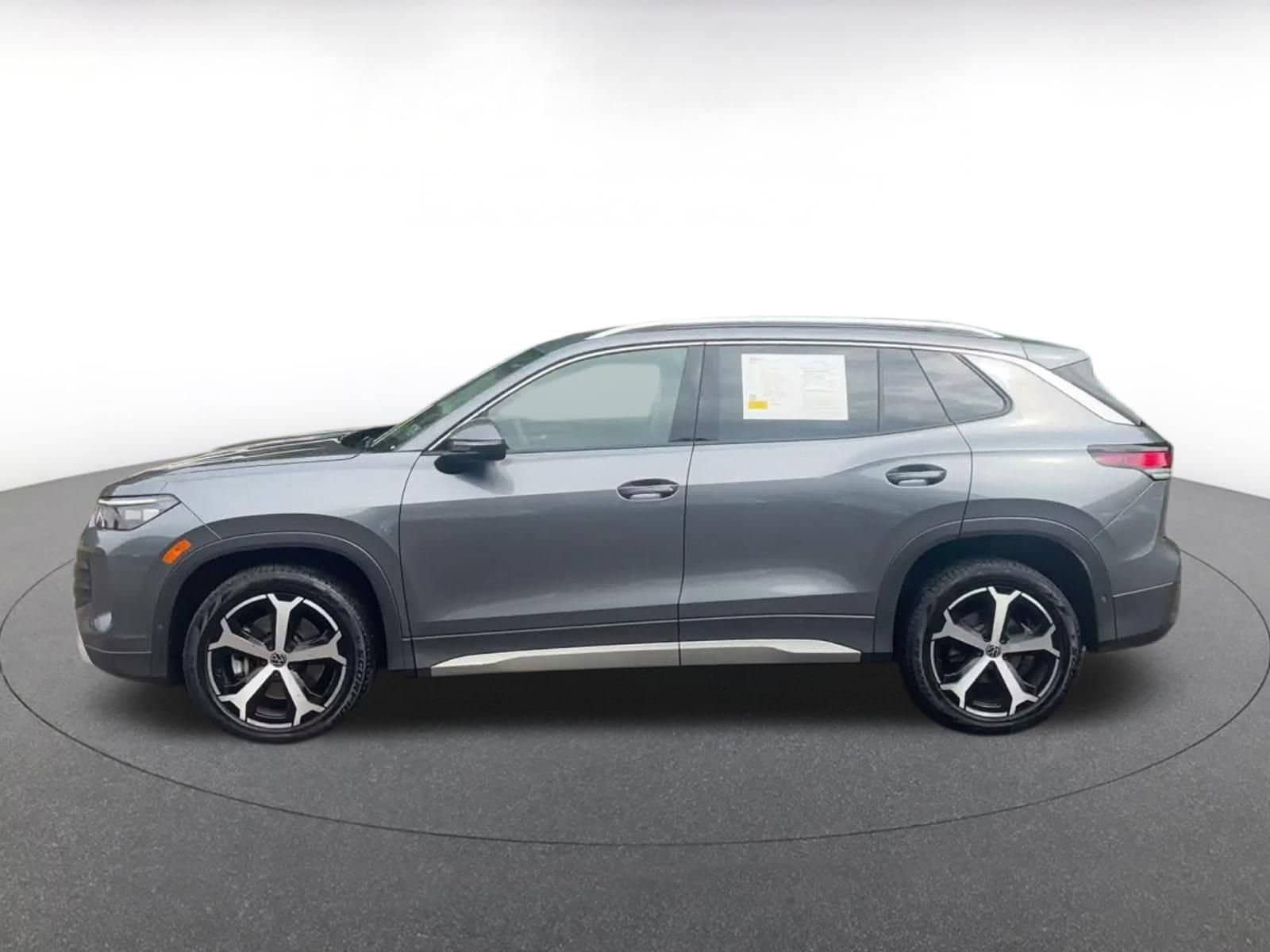 Thumbnail: 2026 Volkswagen Tiguan - 8