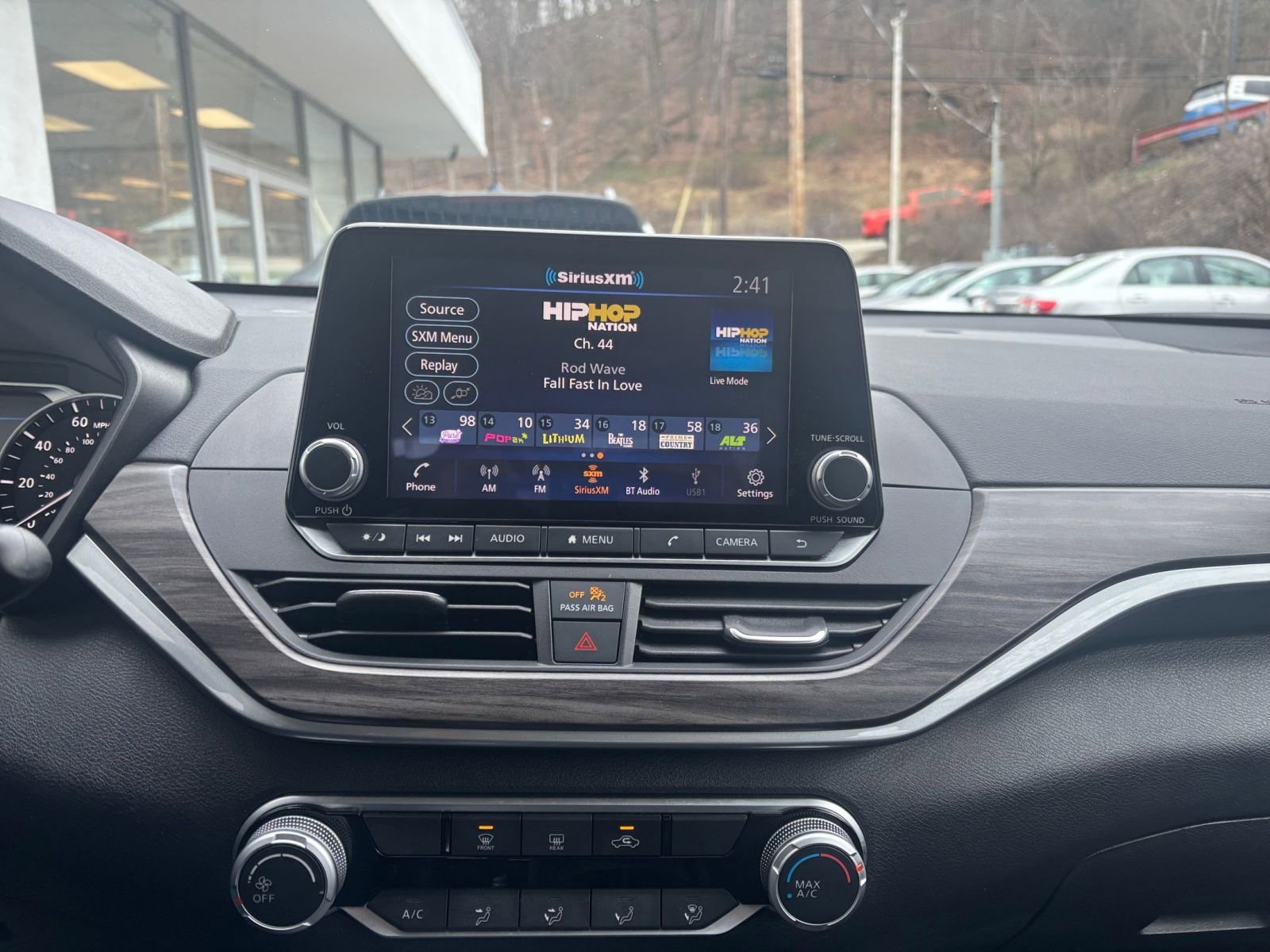 Thumbnail: 2025 Nissan Altima - 17