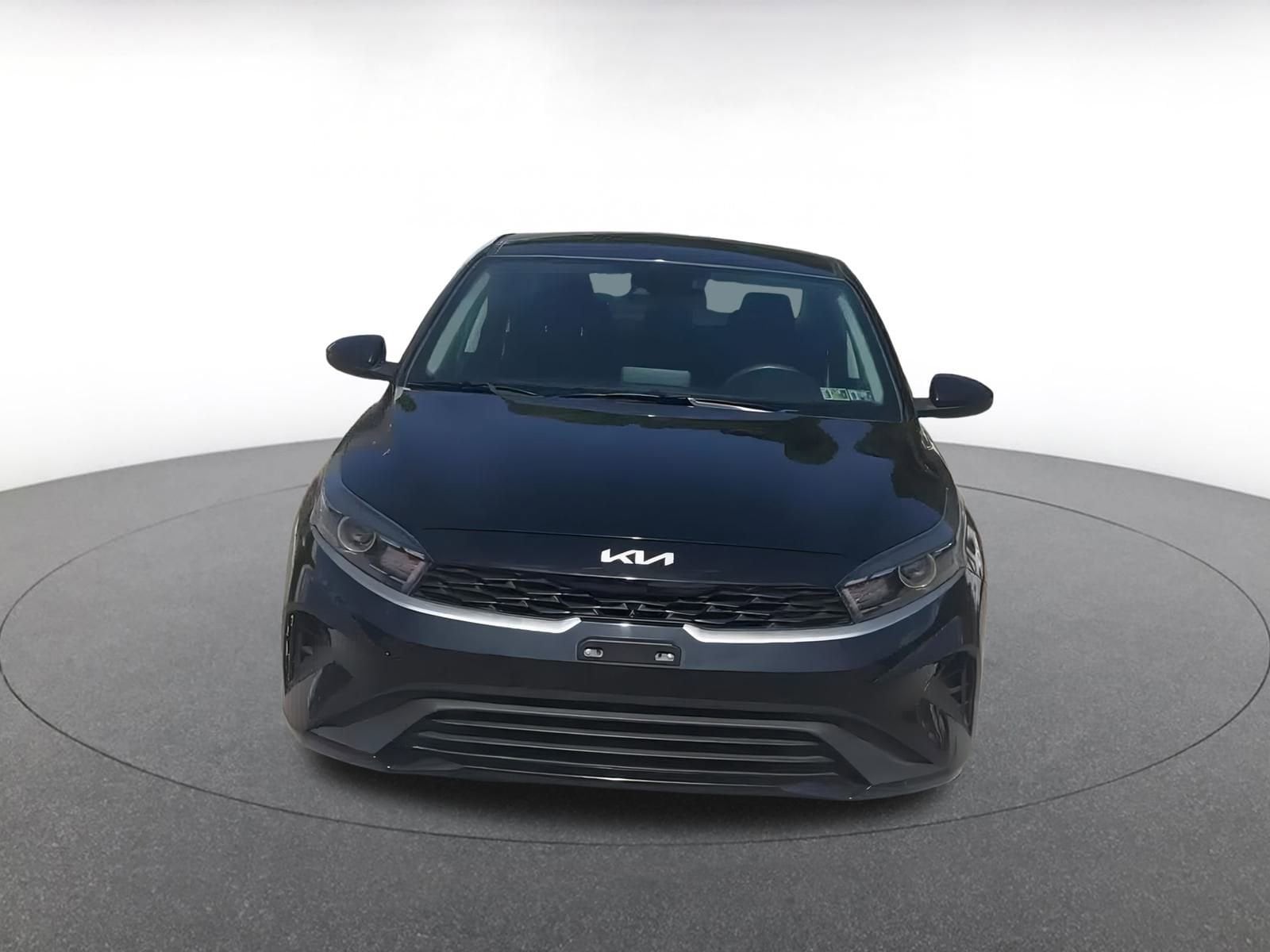 Thumbnail: 2024 Kia Forte - 4