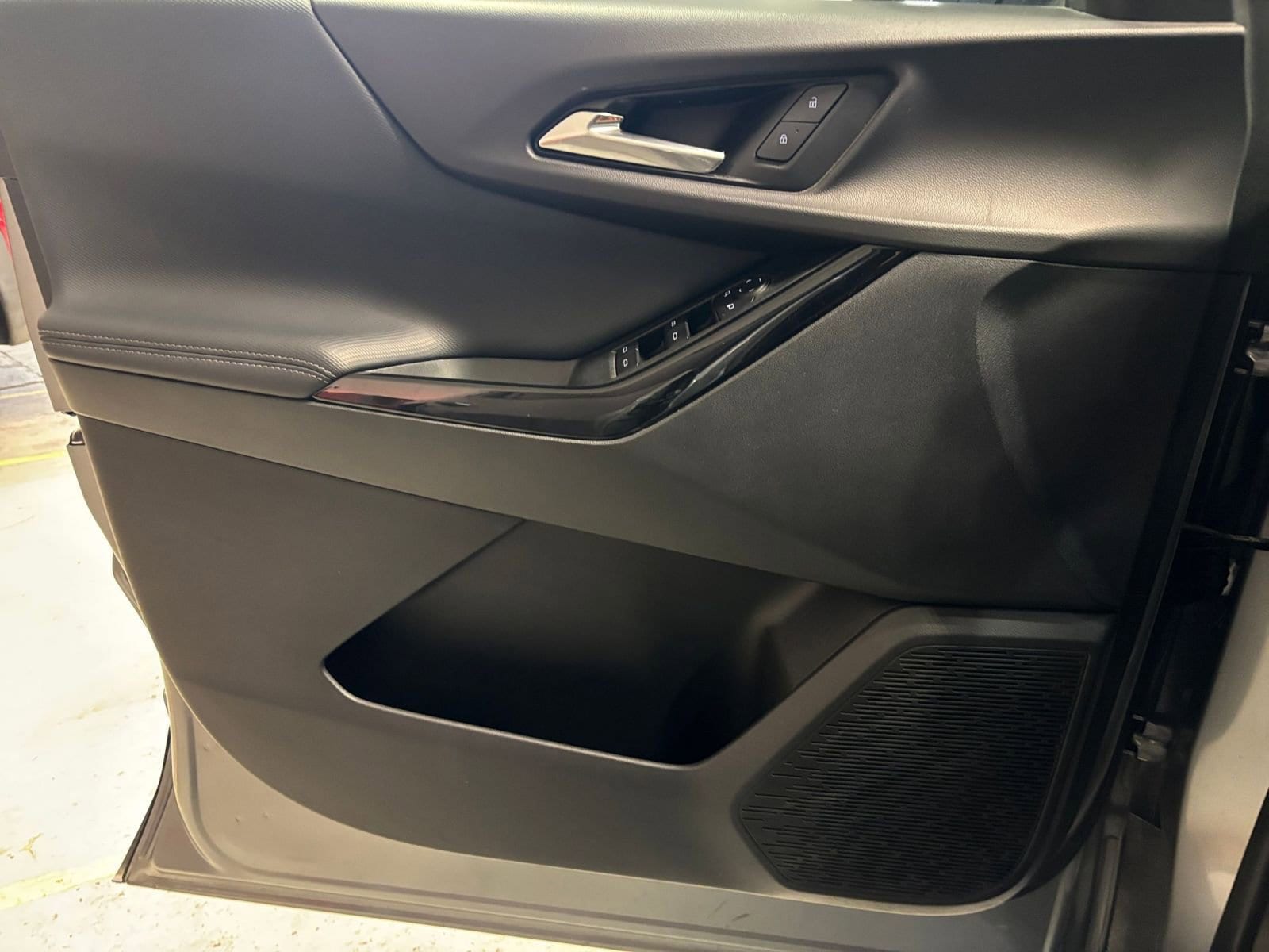 Thumbnail: 2025 Chevrolet Equinox - 20