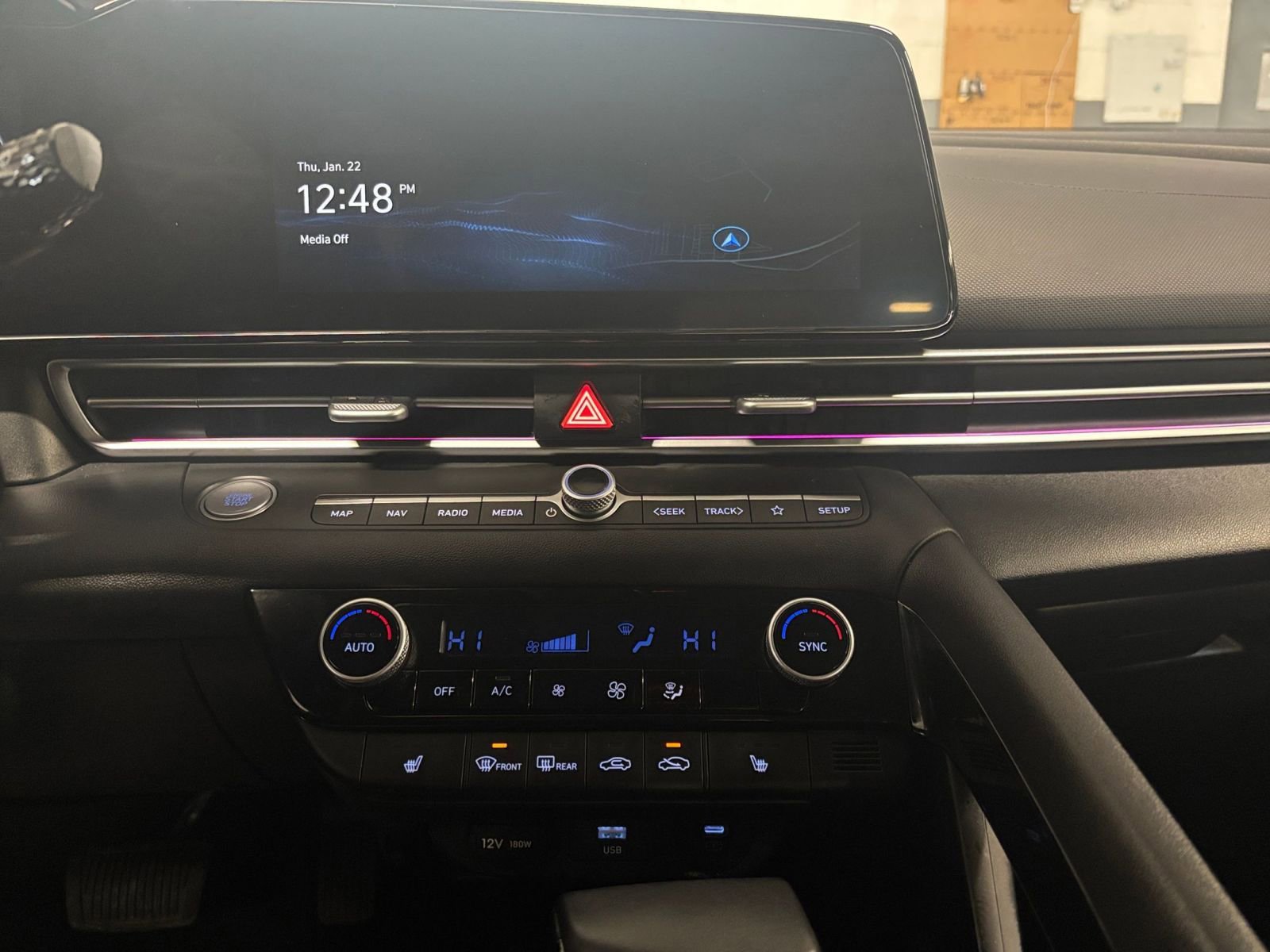 Thumbnail: 2025 Hyundai Elantra - 17