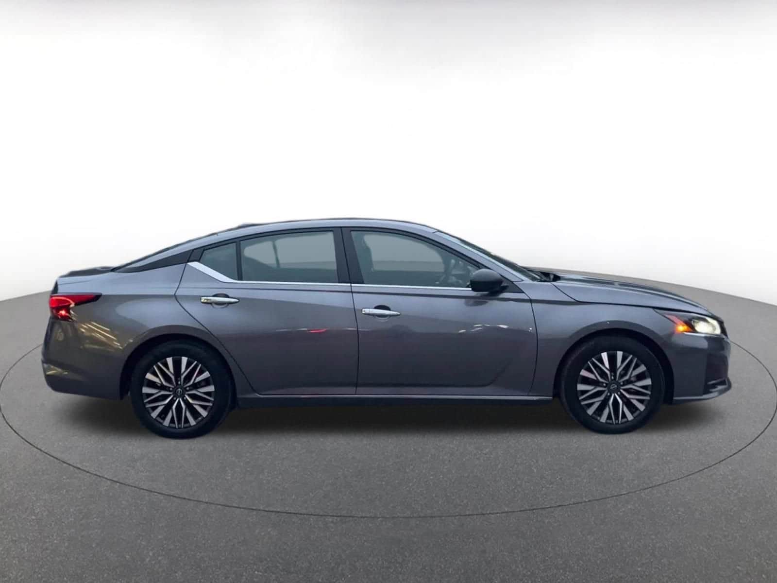 Thumbnail: 2025 Nissan Altima - 16