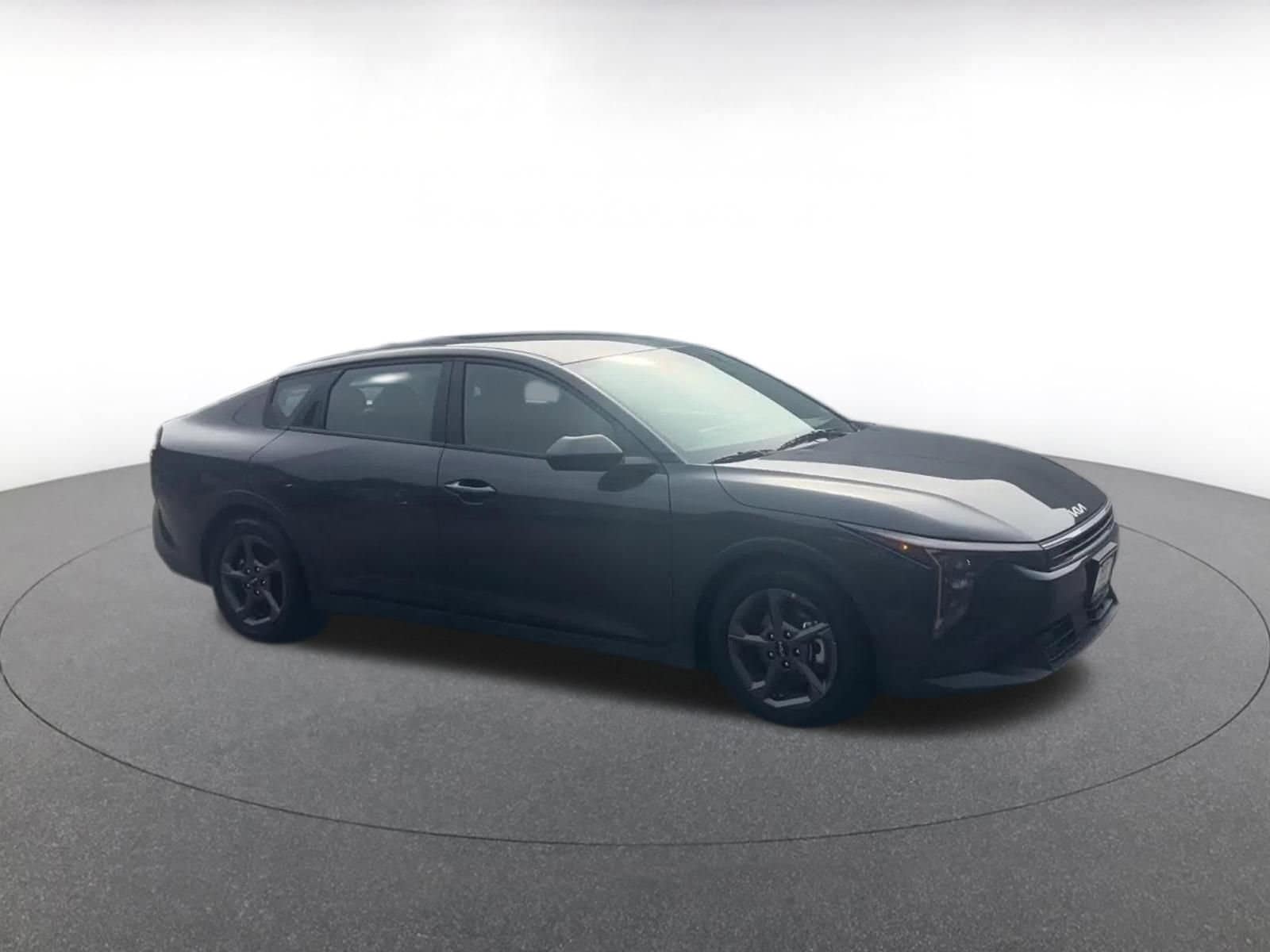 Thumbnail: 2025 Kia K4 - 2