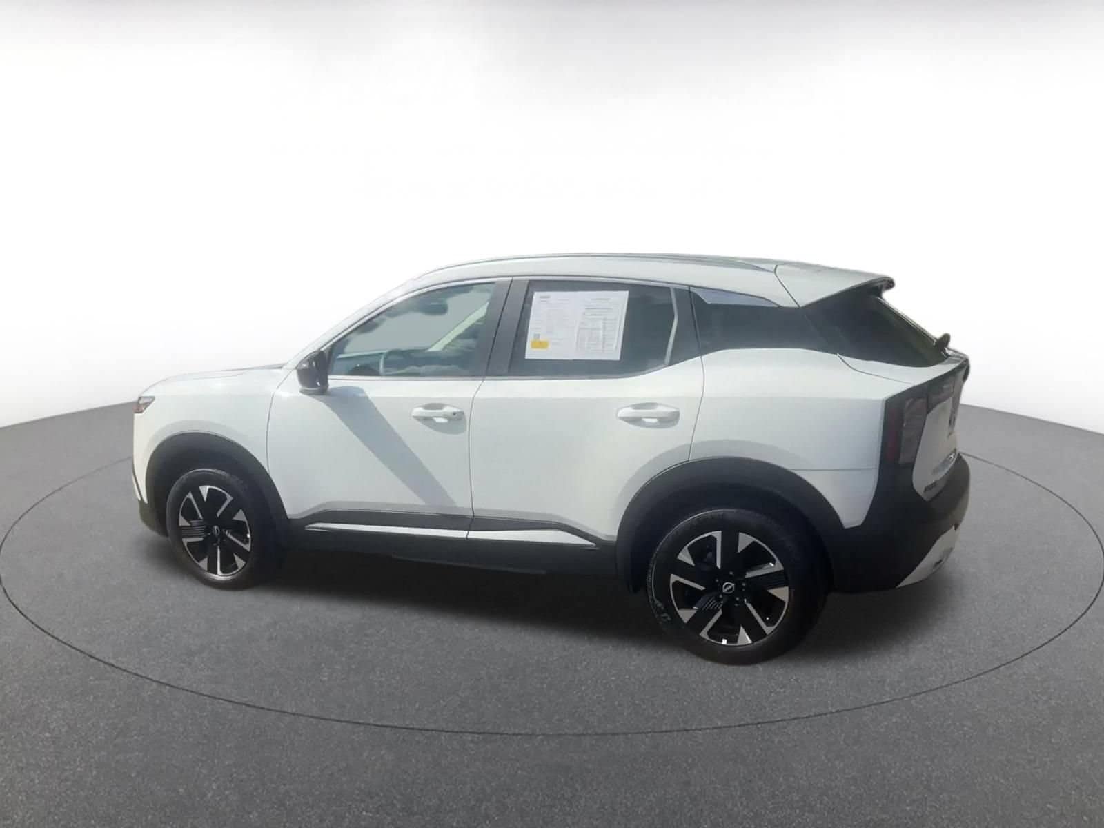 Thumbnail: 2026 Nissan Kicks - 9