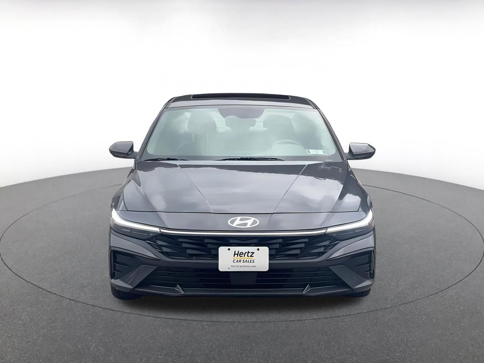 Thumbnail: 2025 Hyundai Elantra - 4