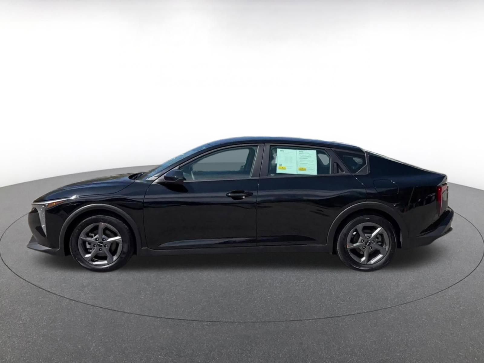 Thumbnail: 2025 Kia K4 - 9