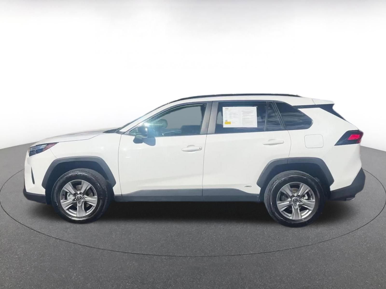 Thumbnail: 2025 Toyota RAV4 - 9