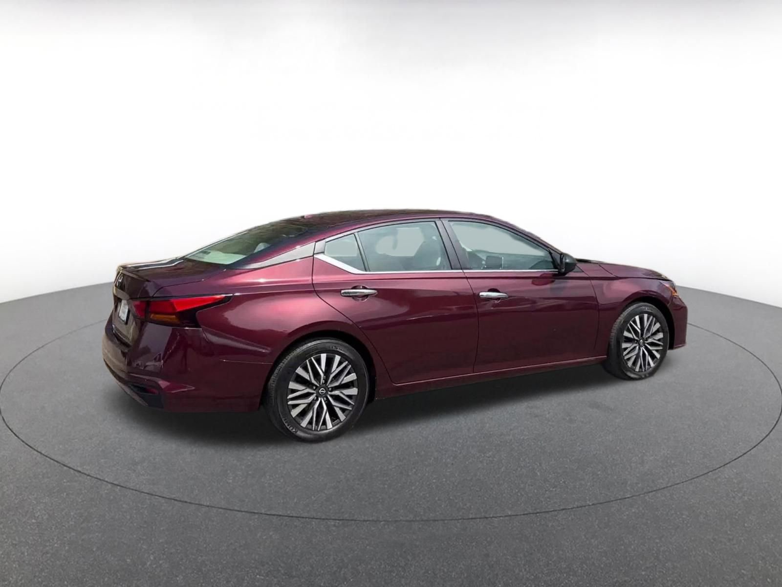 Thumbnail: 2025 Nissan Altima - 15