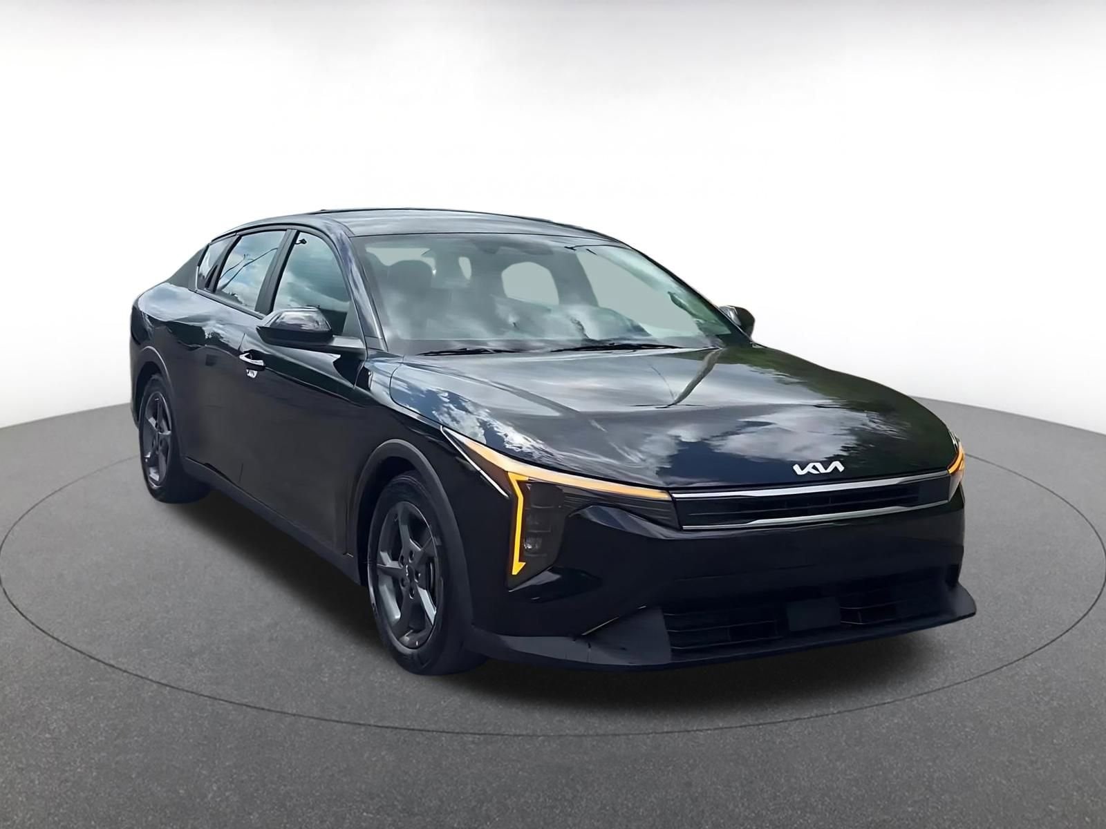Thumbnail: 2025 Kia K4 - 3