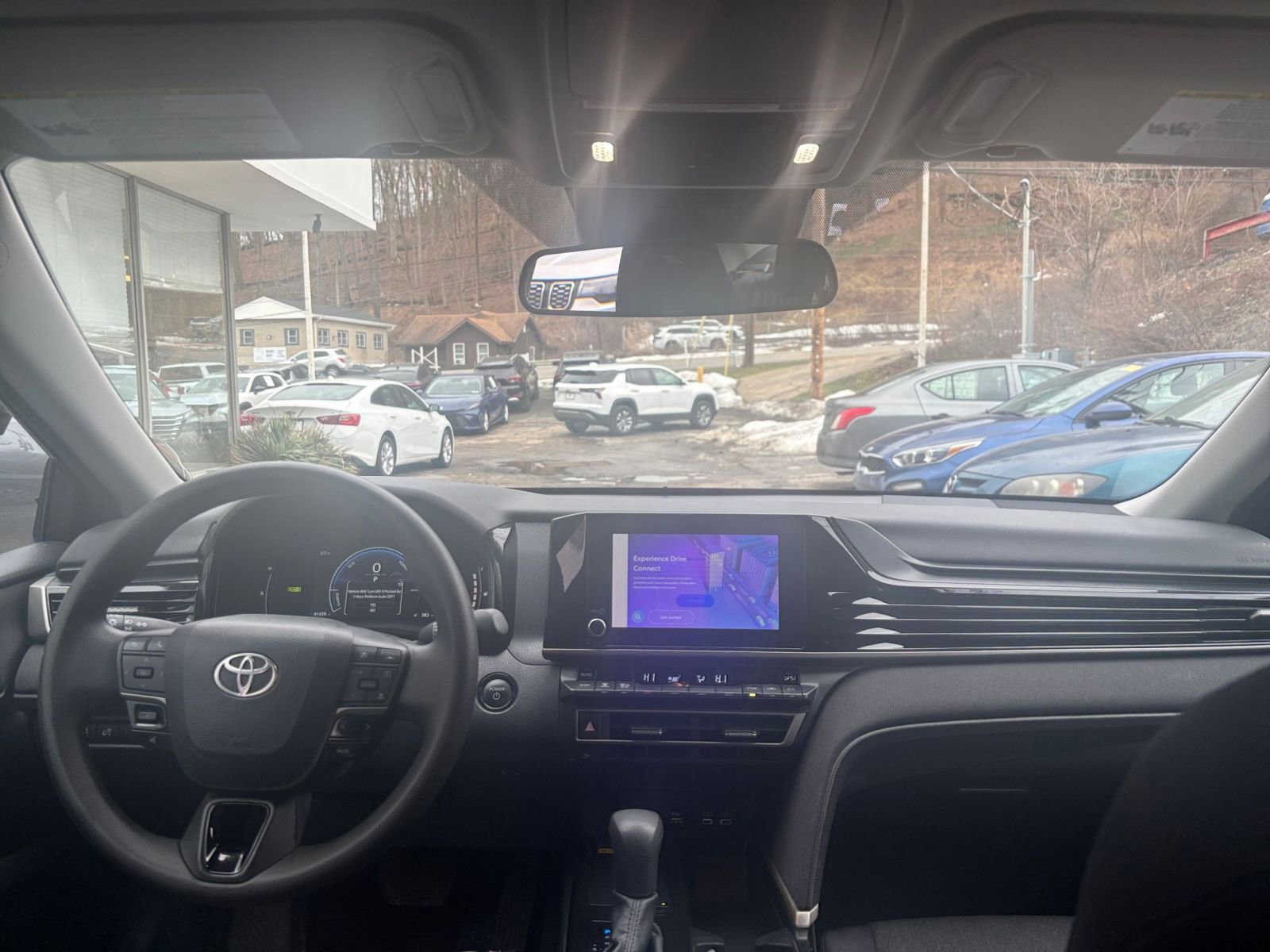 Thumbnail: 2025 Toyota Camry - 32