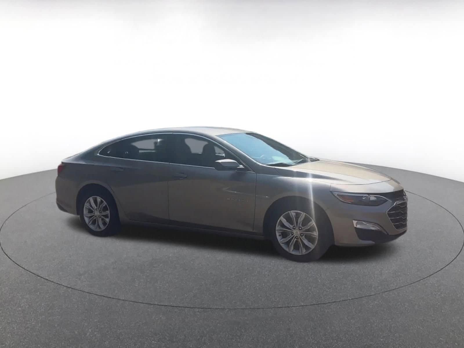 Thumbnail: 2023 Chevrolet Malibu - 2