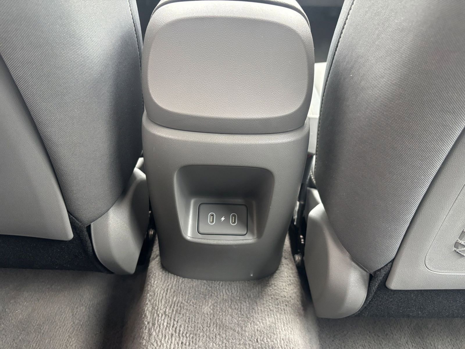 Thumbnail: 2025 Hyundai Elantra - 22