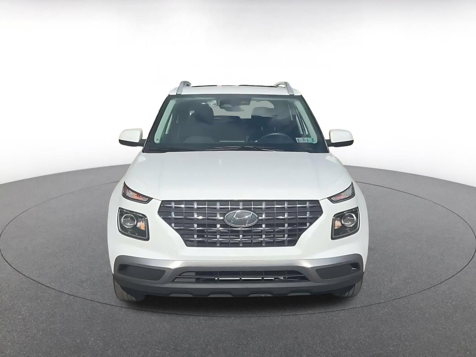 Thumbnail: 2026 Hyundai Venue - 4