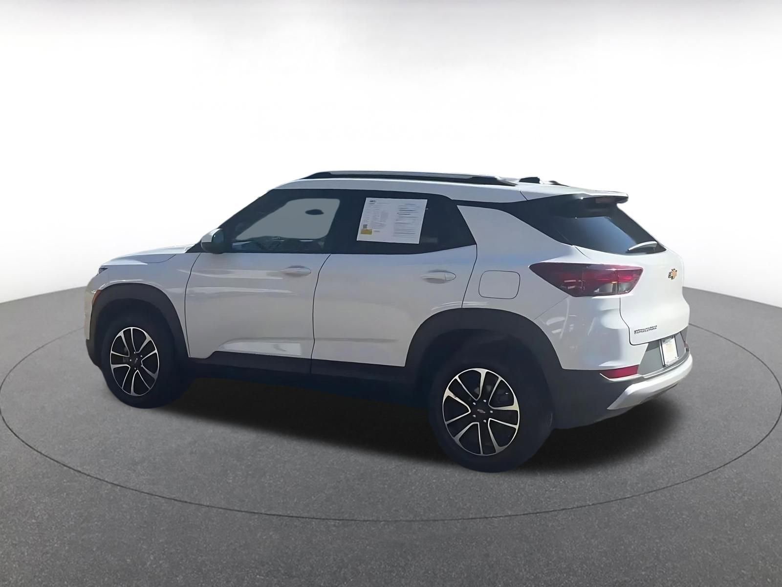 Thumbnail: 2025 Chevrolet TrailBlazer - 9