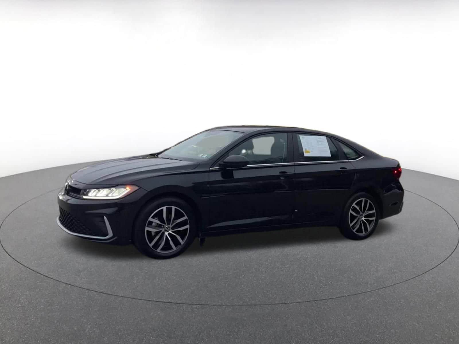 Thumbnail: 2025 Volkswagen Jetta - 8