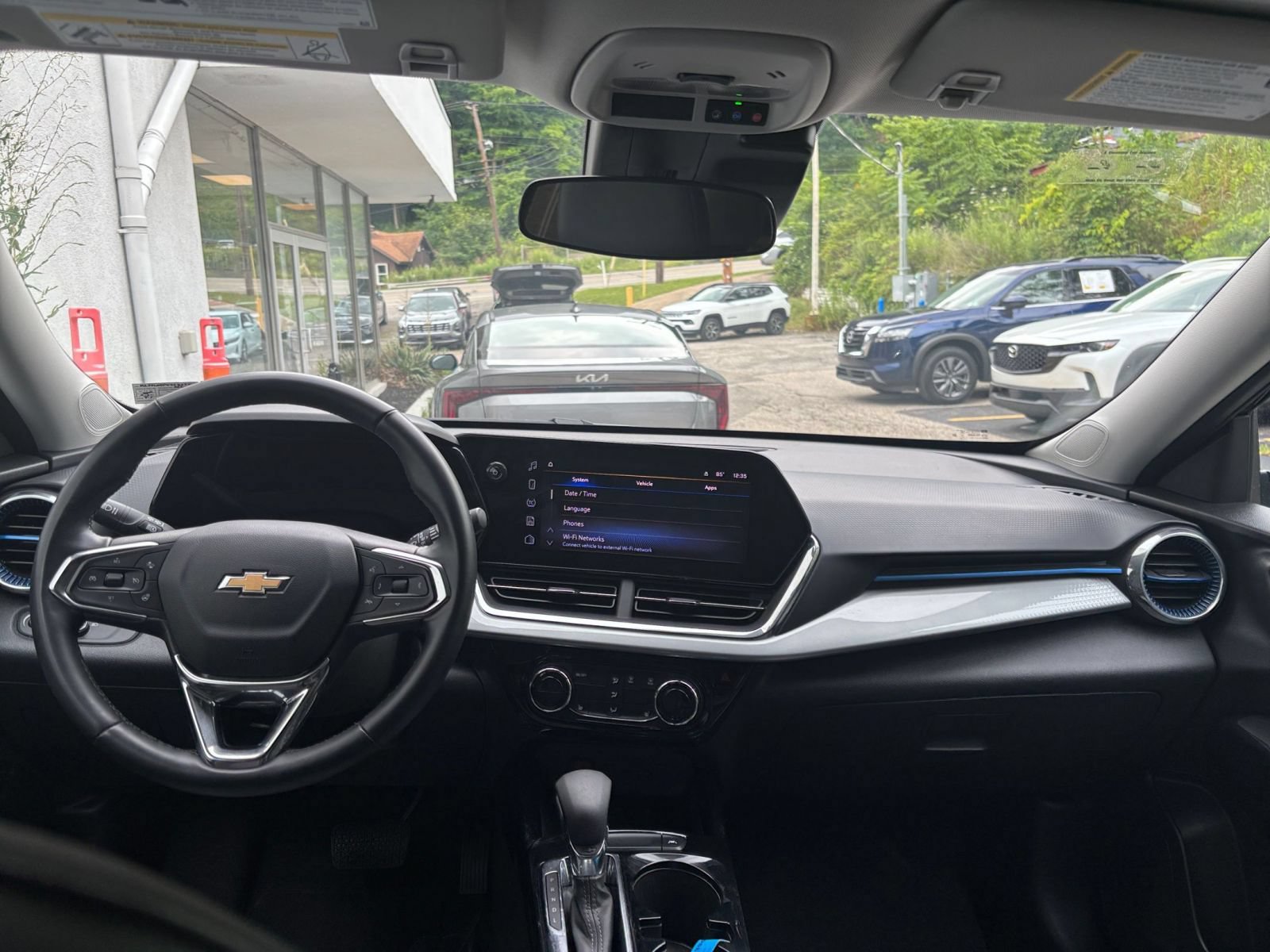 Thumbnail: 2025 Chevrolet Trax - 33