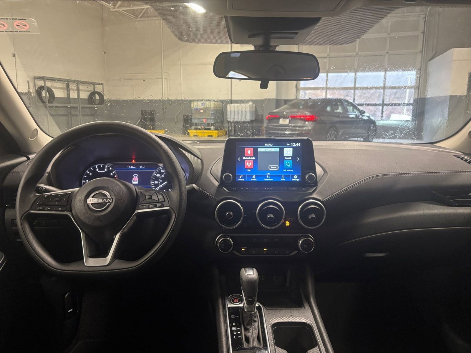 Thumbnail: 2025 Nissan Sentra - 32