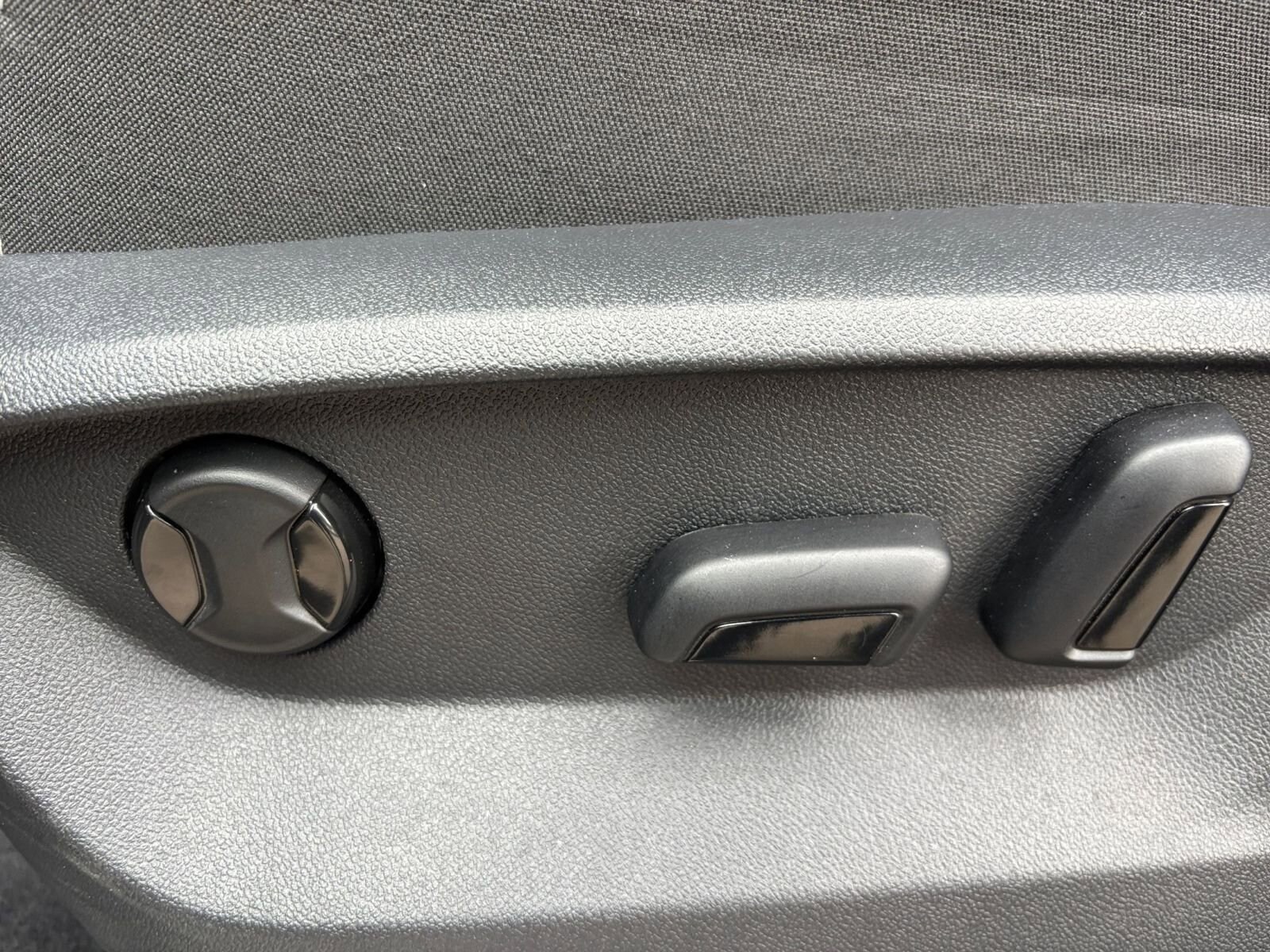 Thumbnail: 2025 Volkswagen Atlas - 23