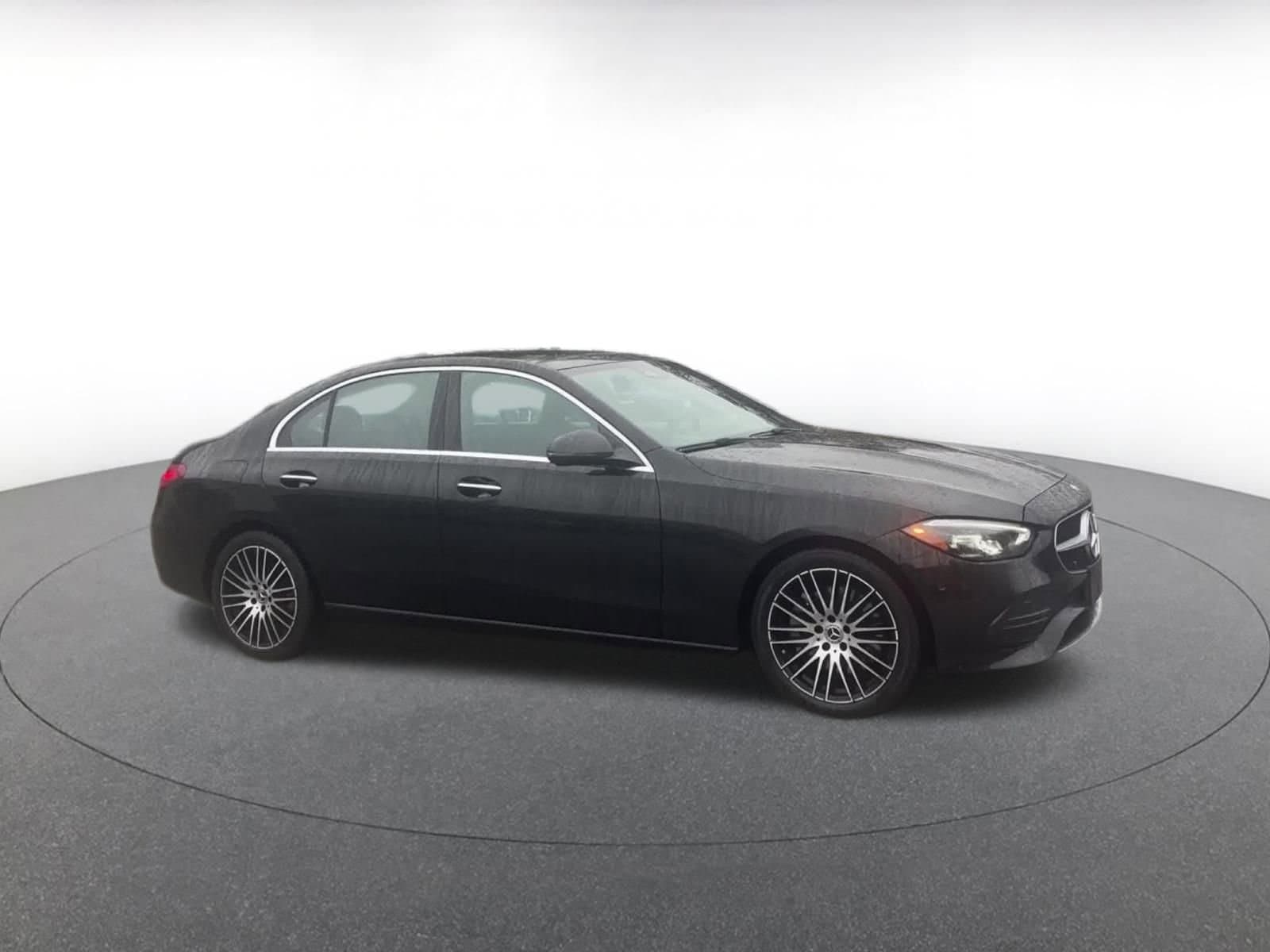 Thumbnail: 2024 Mercedes-Benz C-Class - 2