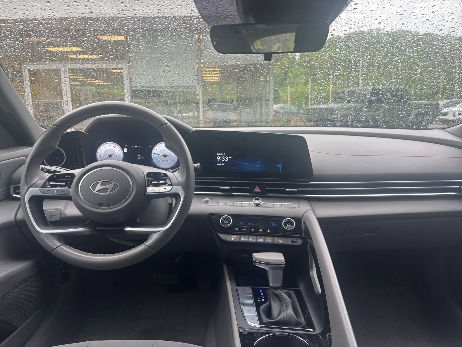 Thumbnail: 2025 Hyundai Elantra - 35