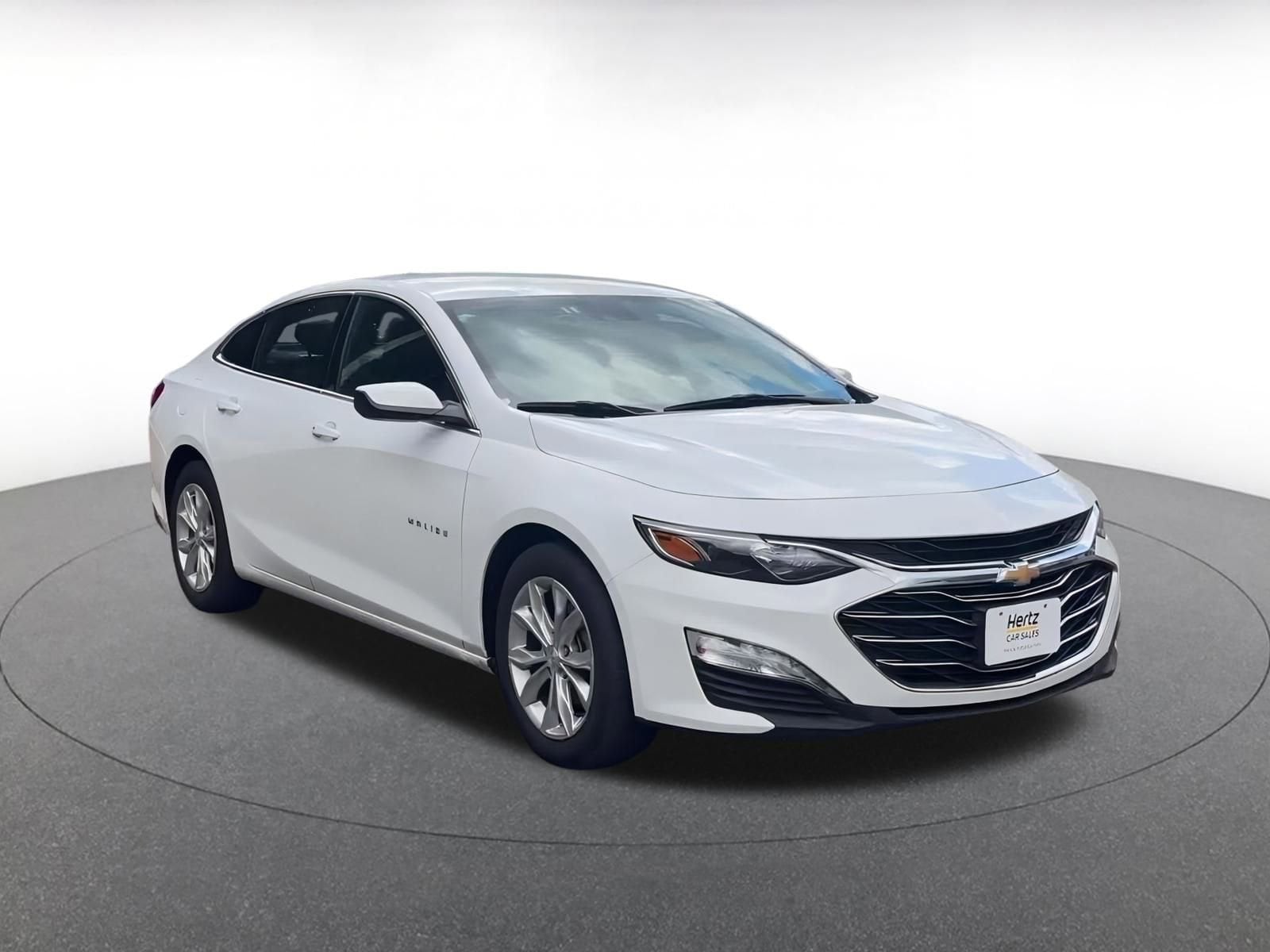 Thumbnail: 2024 Chevrolet Malibu - 3