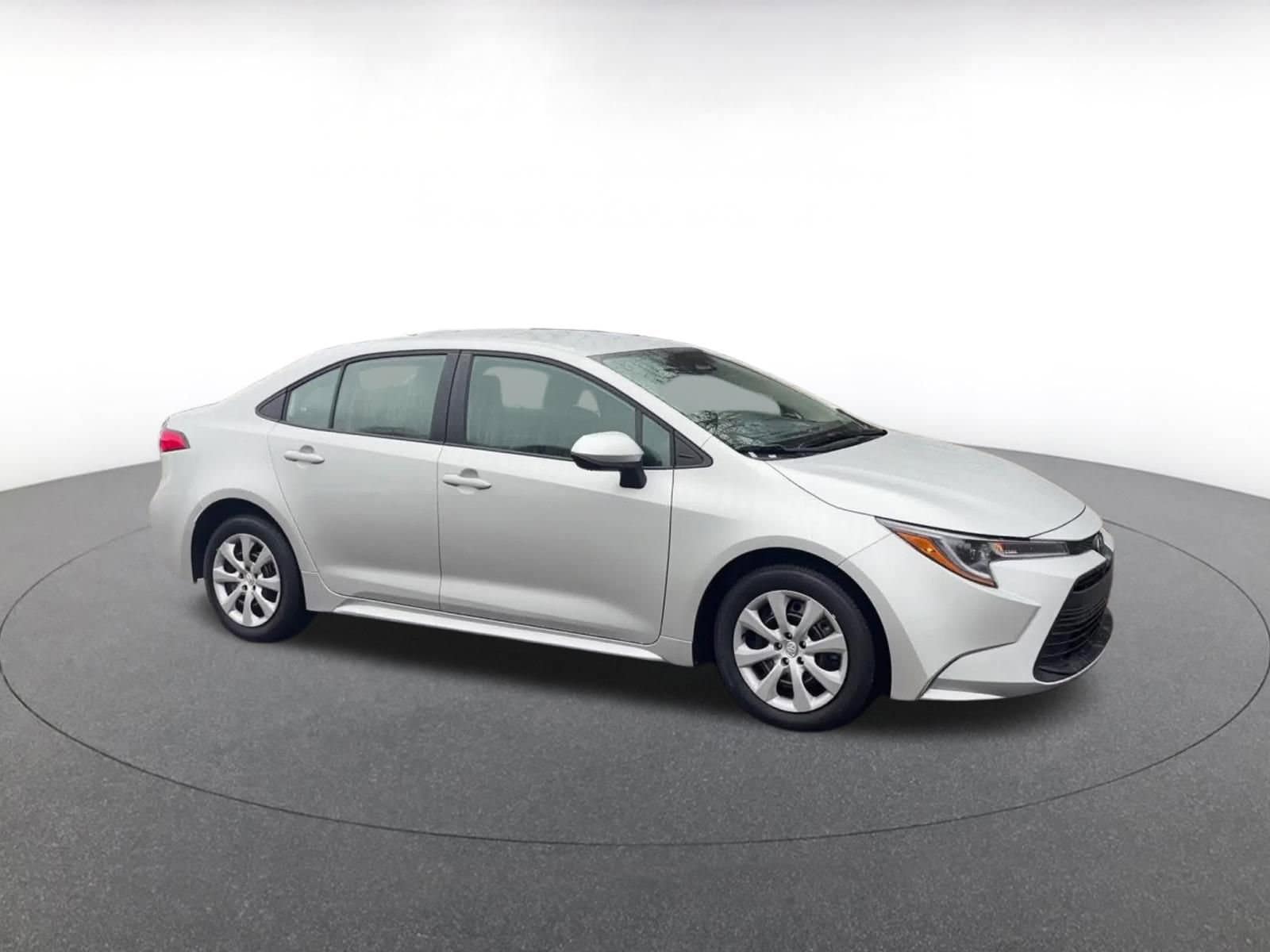 Thumbnail: 2025 Toyota Corolla - 2