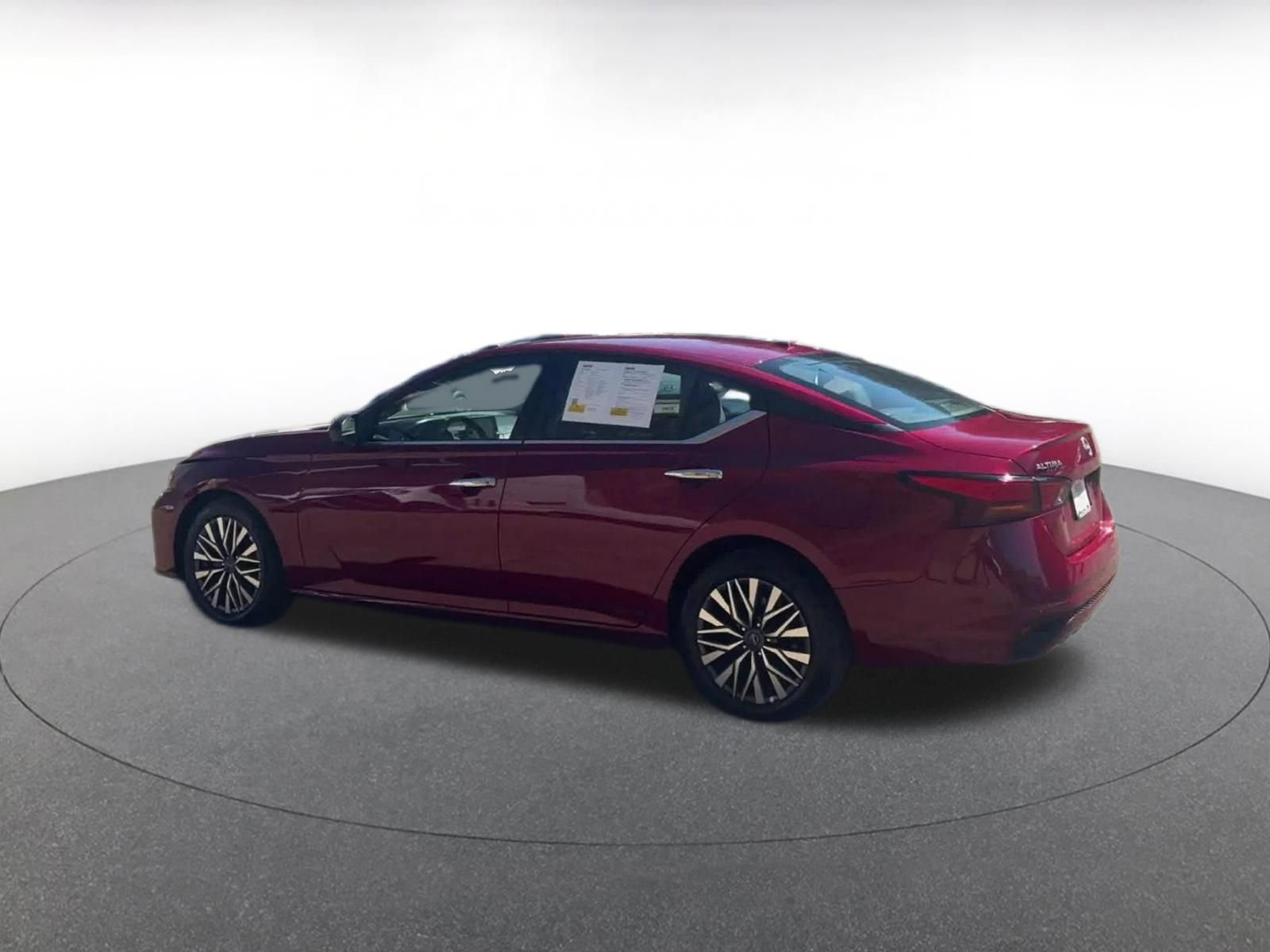 Thumbnail: 2025 Nissan Altima - 10